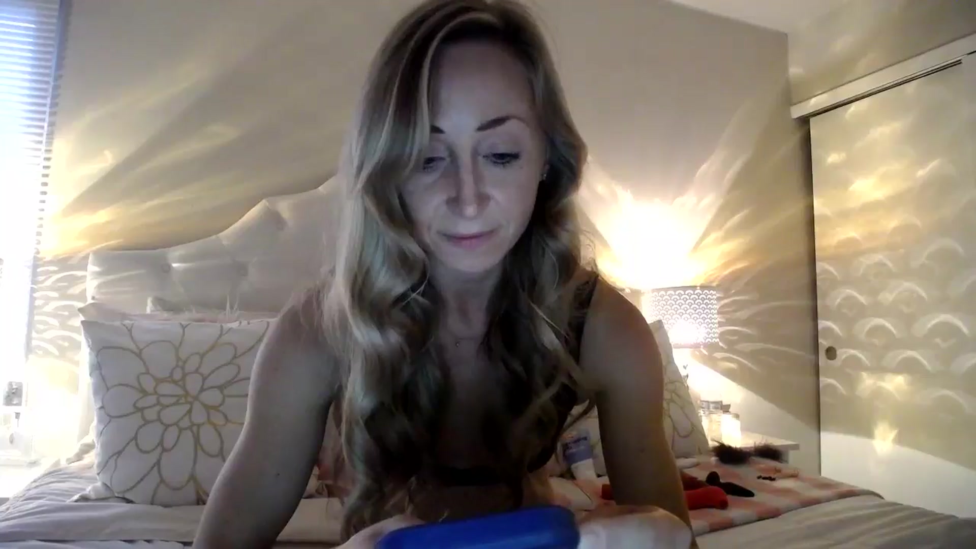Gallery image thumbnail from Naomi_at_nite's myfreecams stream on, 04/28/2026, 23:09 image 10 of 20