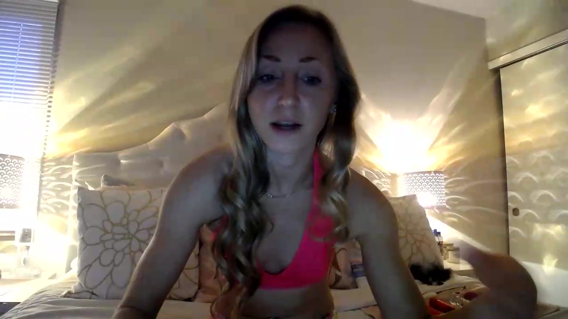 Gallery image thumbnail from Naomi_at_nite's myfreecams stream on, 05/15/2026, 24:25 image 8 of 20