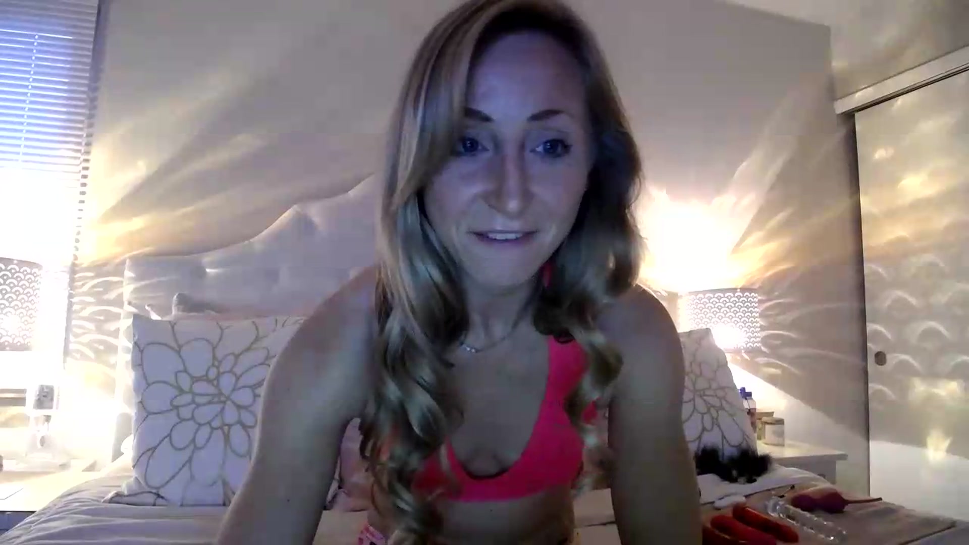 Gallery image thumbnail from Naomi_at_nite's myfreecams stream on, 05/15/2026, 24:25 image 3 of 20