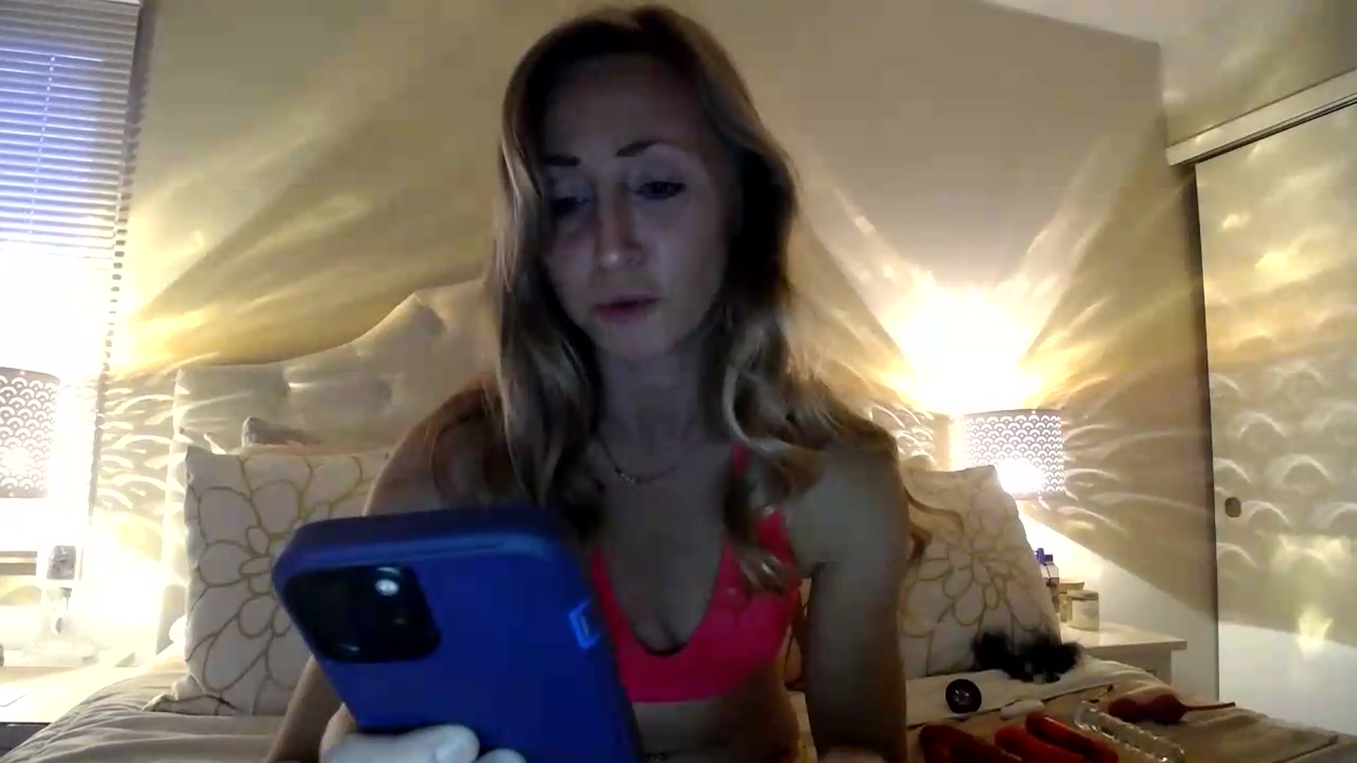 Gallery image thumbnail from Naomi_at_nite's myfreecams stream on, 05/15/2026, 24:25 image 9 of 20