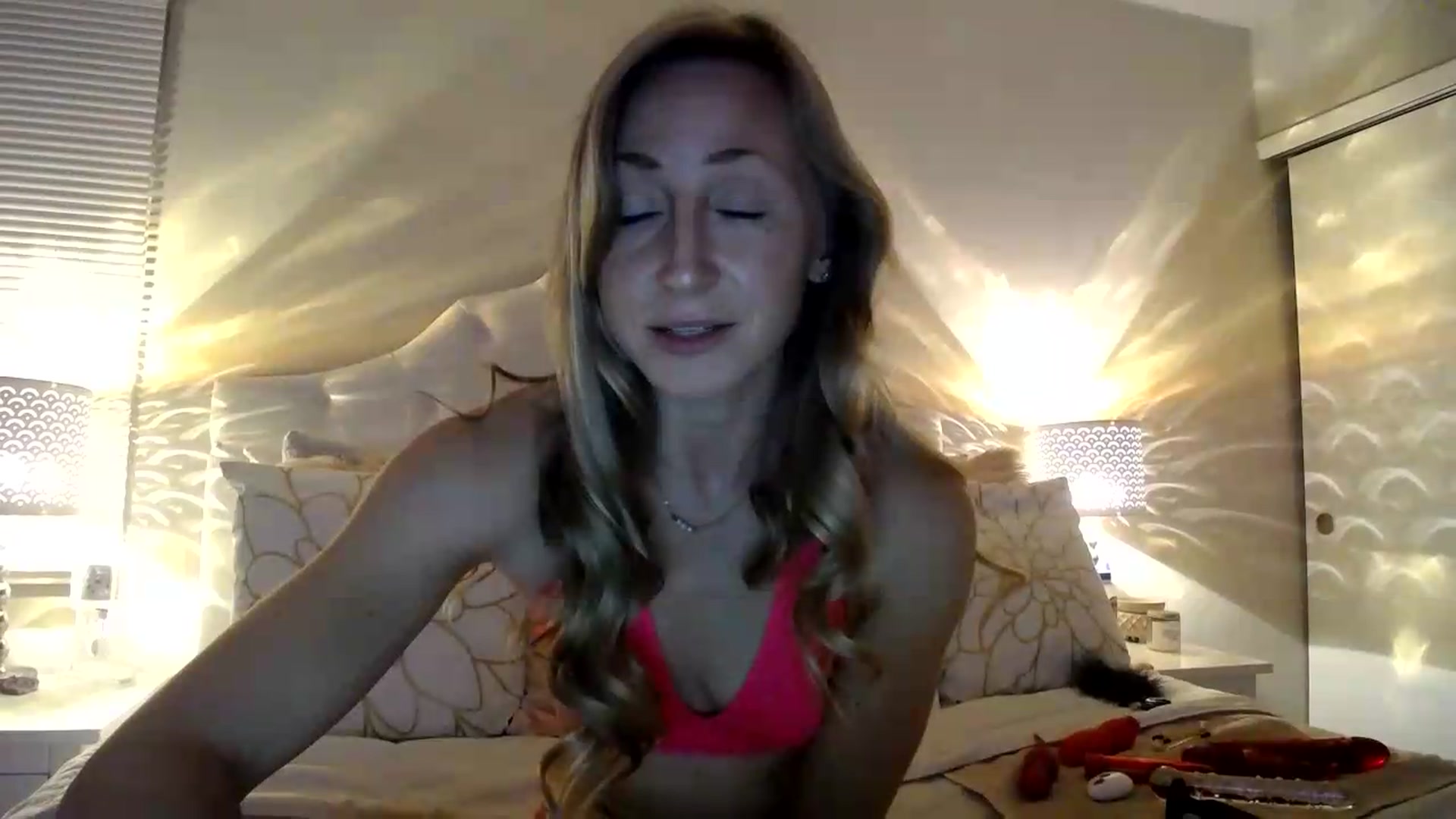 Gallery image thumbnail from Naomi_at_nite's myfreecams stream on, 05/15/2026, 02:54 image 4 of 20