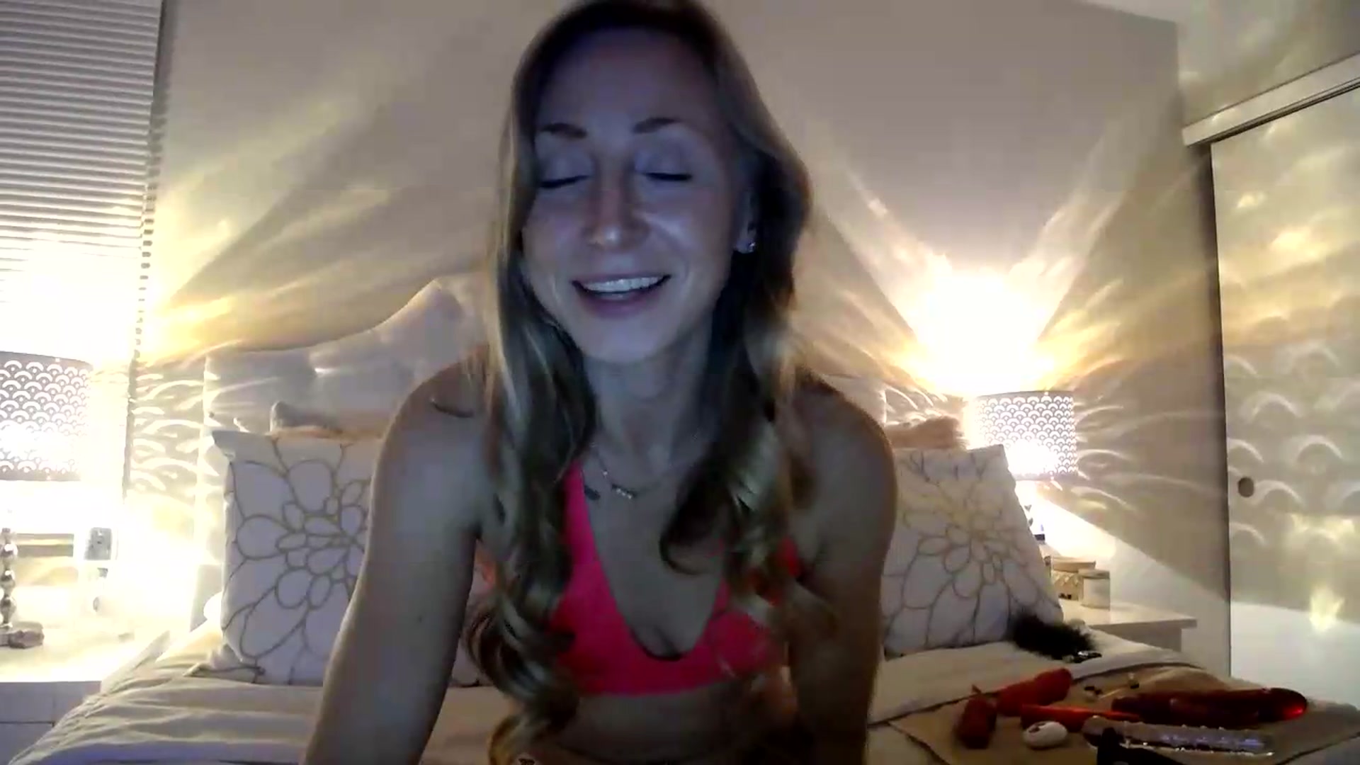 Gallery image thumbnail from Naomi_at_nite's myfreecams stream on, 05/15/2026, 02:54 image 5 of 20