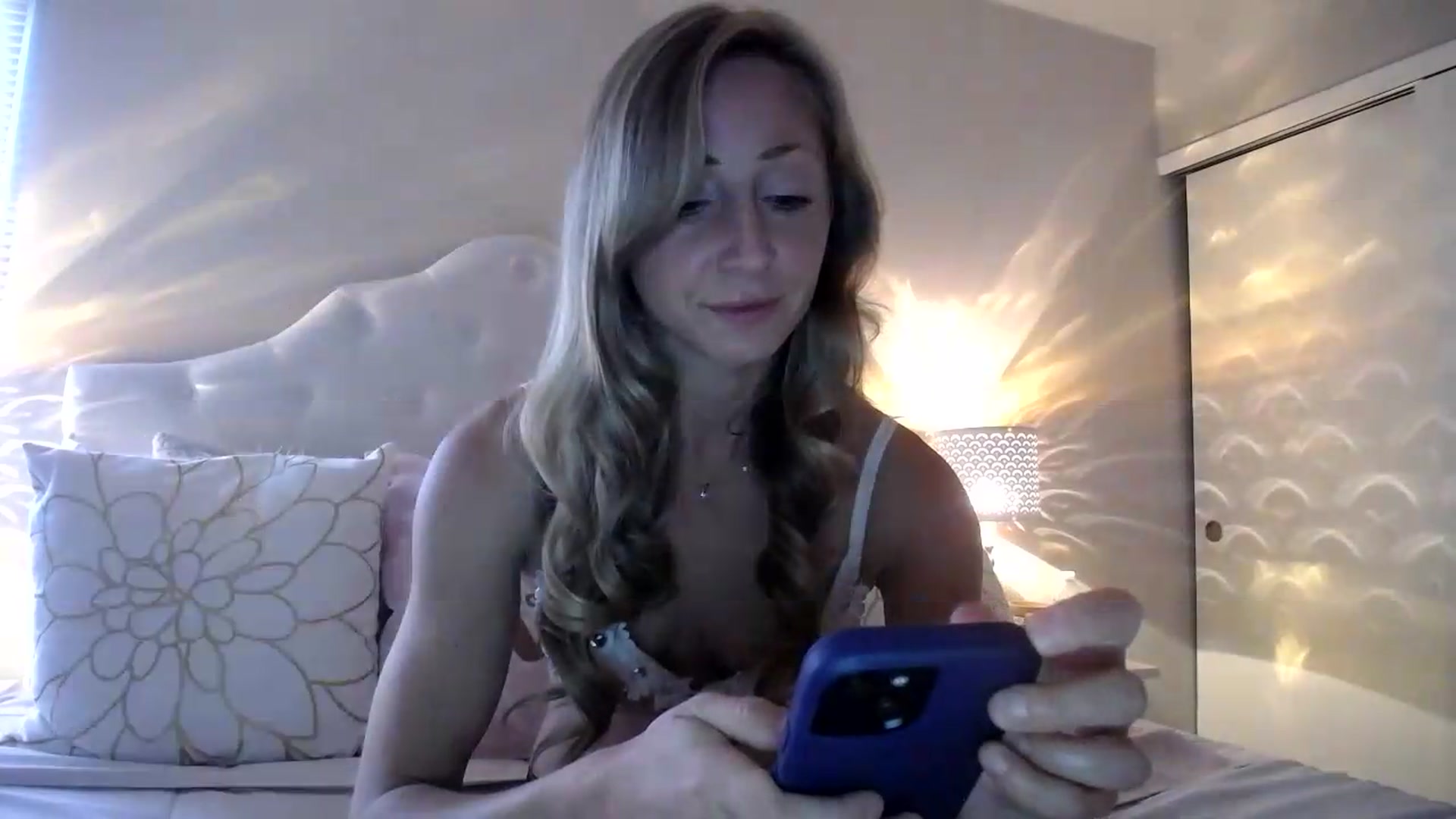 Gallery image thumbnail from Naomi_at_nite's myfreecams stream on, 05/18/2026, 23:10 image 13 of 20