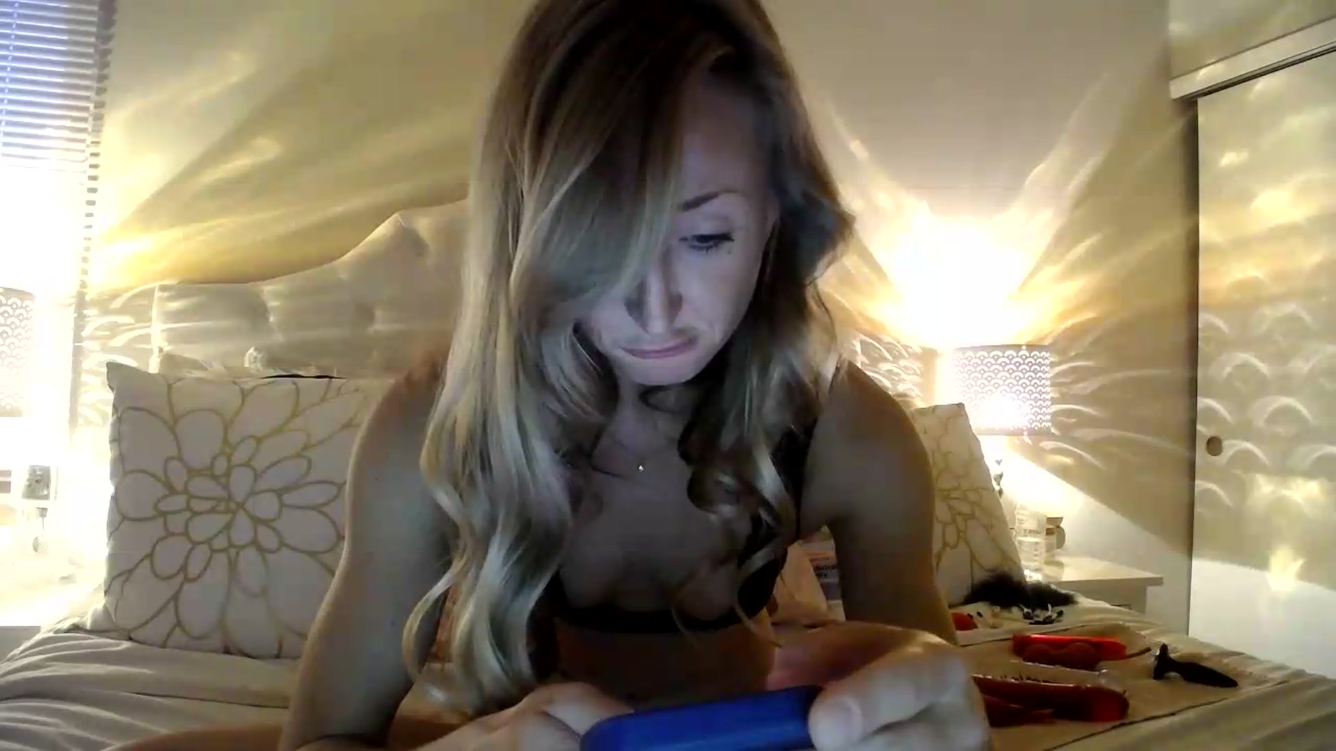 Gallery image thumbnail from Naomi_at_nite's myfreecams stream on, 05/24/2026, 24:01 image 18 of 20