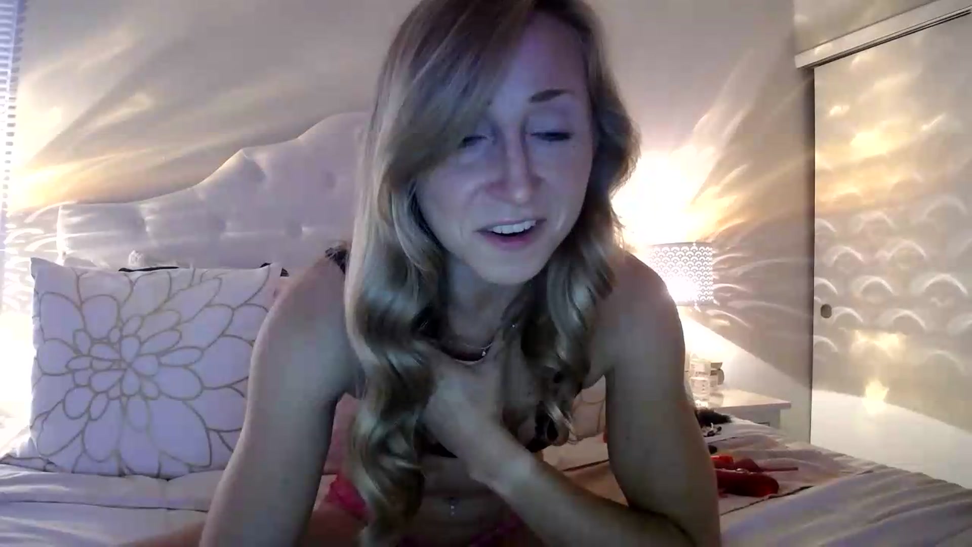 Gallery image thumbnail from Naomi_at_nite's myfreecams stream on, 05/24/2026, 24:01 image 3 of 20