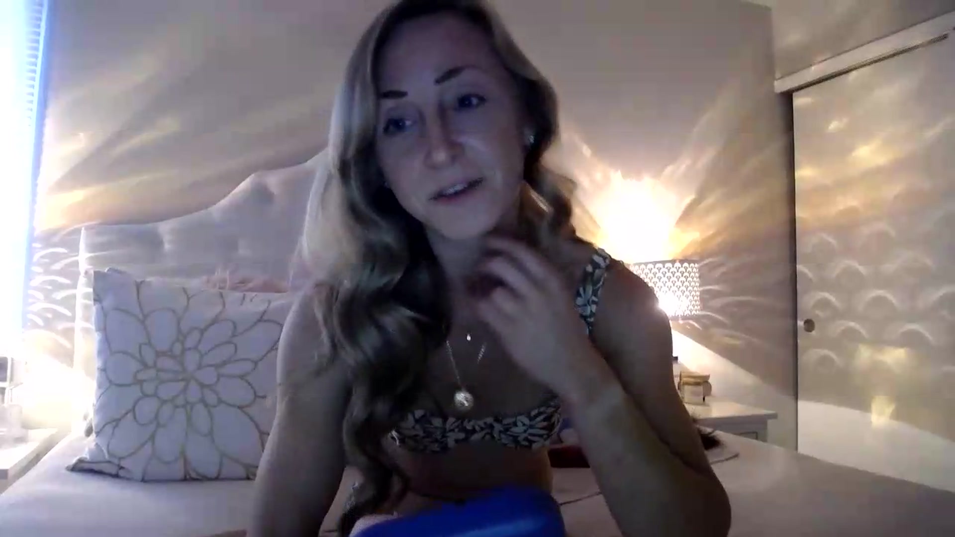 Gallery image thumbnail from Naomi_at_nite's myfreecams stream on, 06/24/2026, 24:20 image 8 of 20