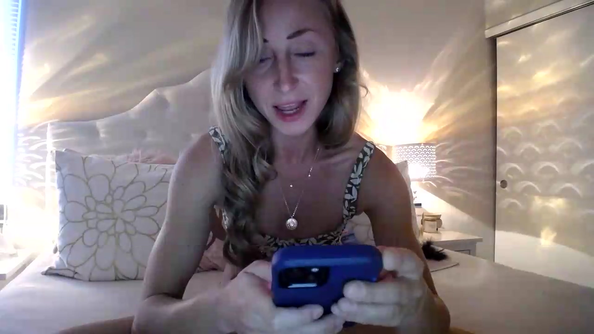 Gallery image thumbnail from Naomi_at_nite's myfreecams stream on, 06/24/2026, 24:20 image 11 of 20