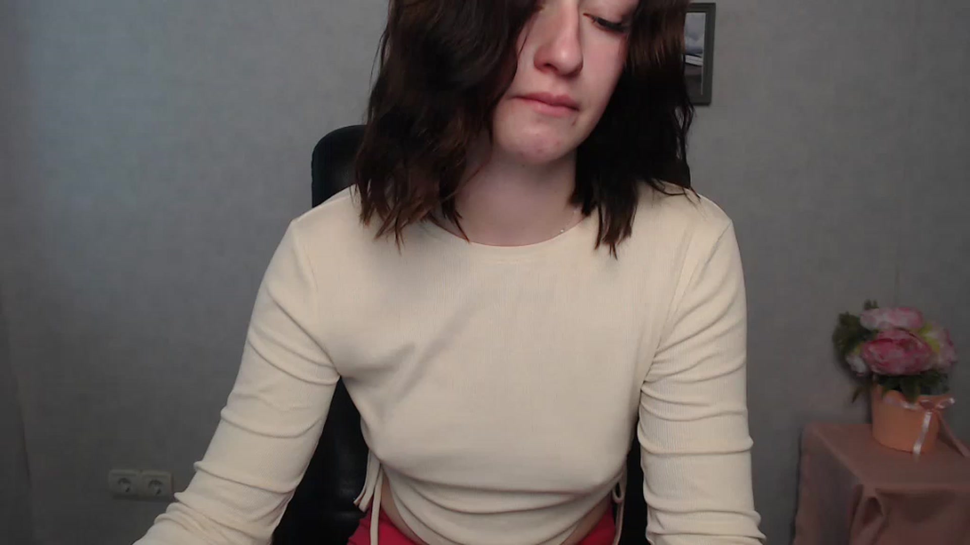 Gallery image thumbnail from Naomi_ly's myfreecams stream on, 05/16/2023, 09:52 image 1 of 20
