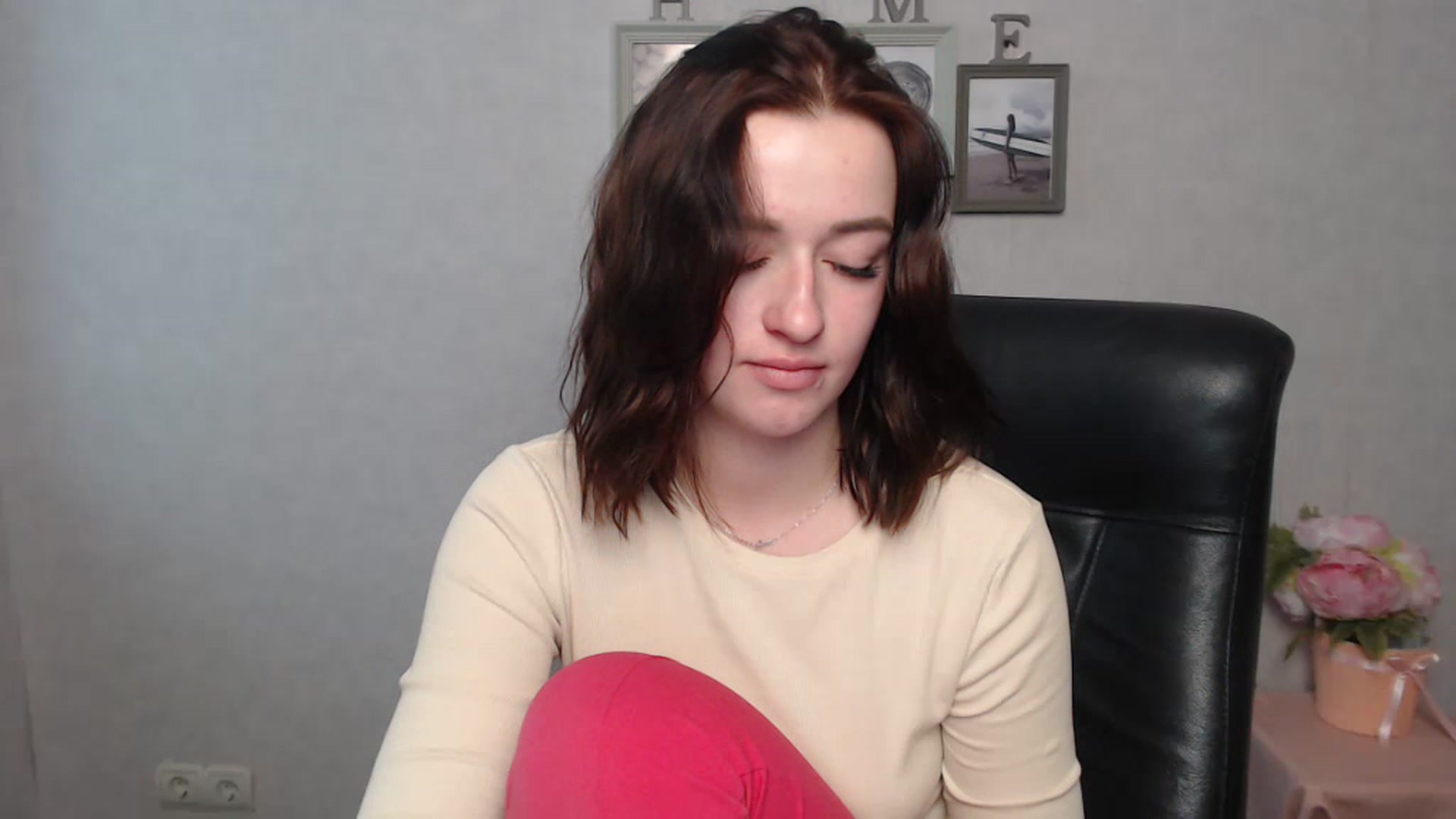 Gallery image thumbnail from Naomi_ly's myfreecams stream on, 05/16/2023, 09:52 image 16 of 20