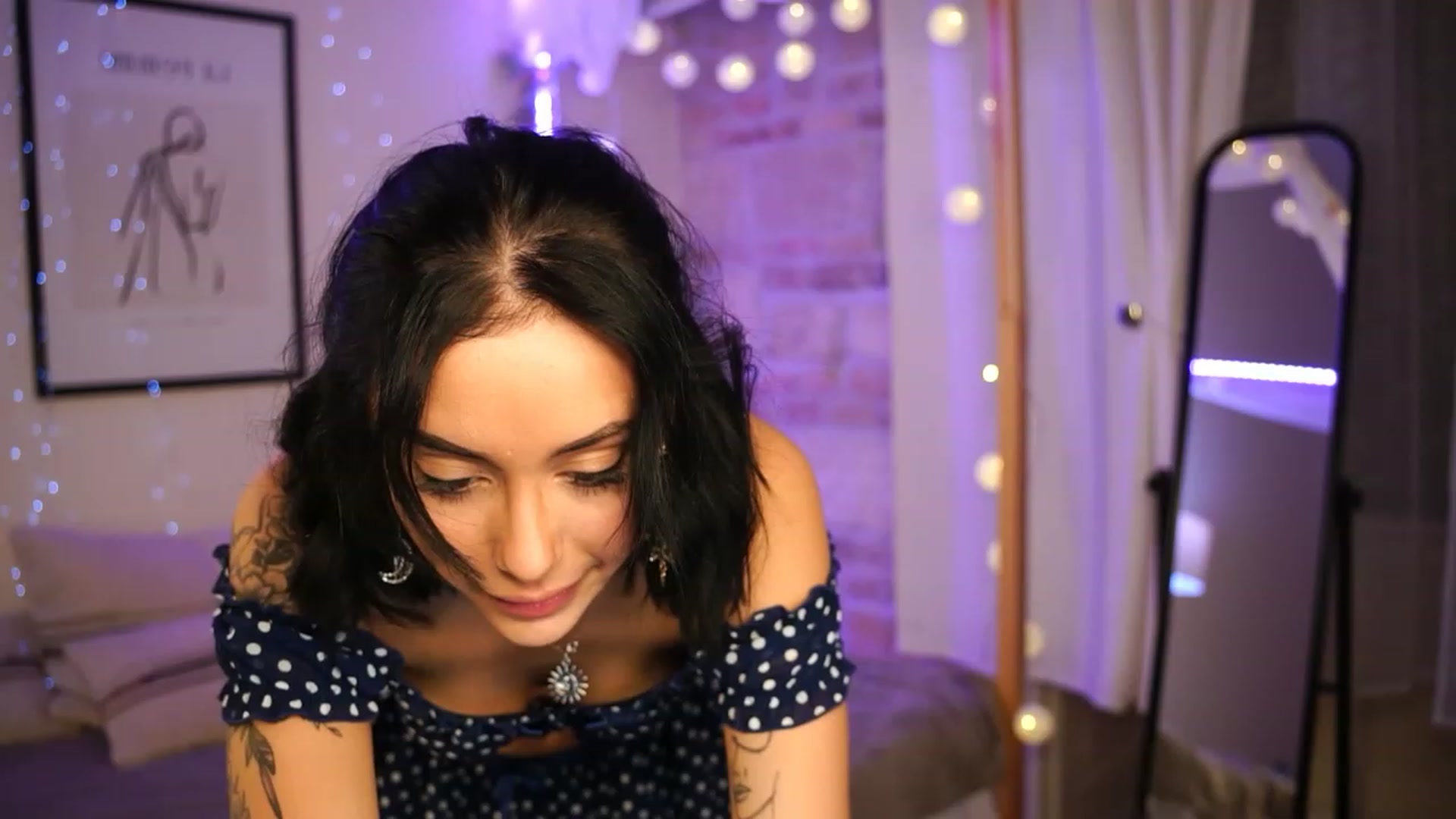Gallery image thumbnail from Naomii18's myfreecams stream on, 12/09/2023, 15:20 image 18 of 20