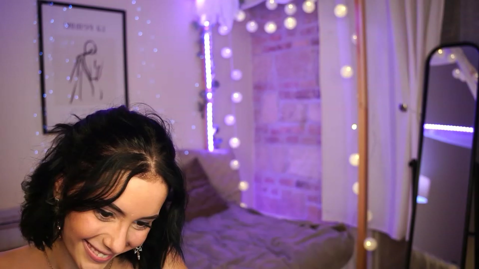 Gallery image thumbnail from Naomii18's myfreecams stream on, 12/09/2023, 16:07 image 17 of 20