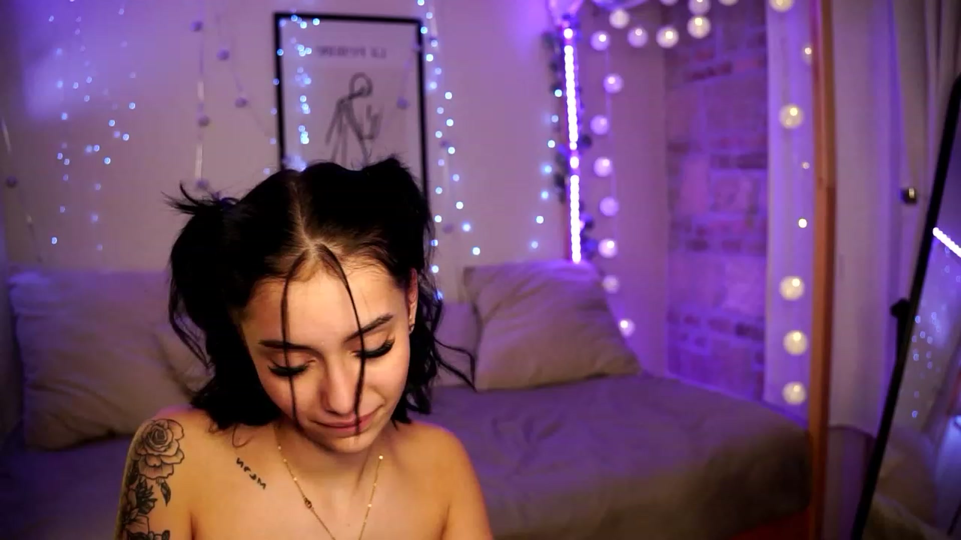 Gallery image thumbnail from Naomii18's myfreecams stream on, 12/29/2023, 02:18 image 20 of 20