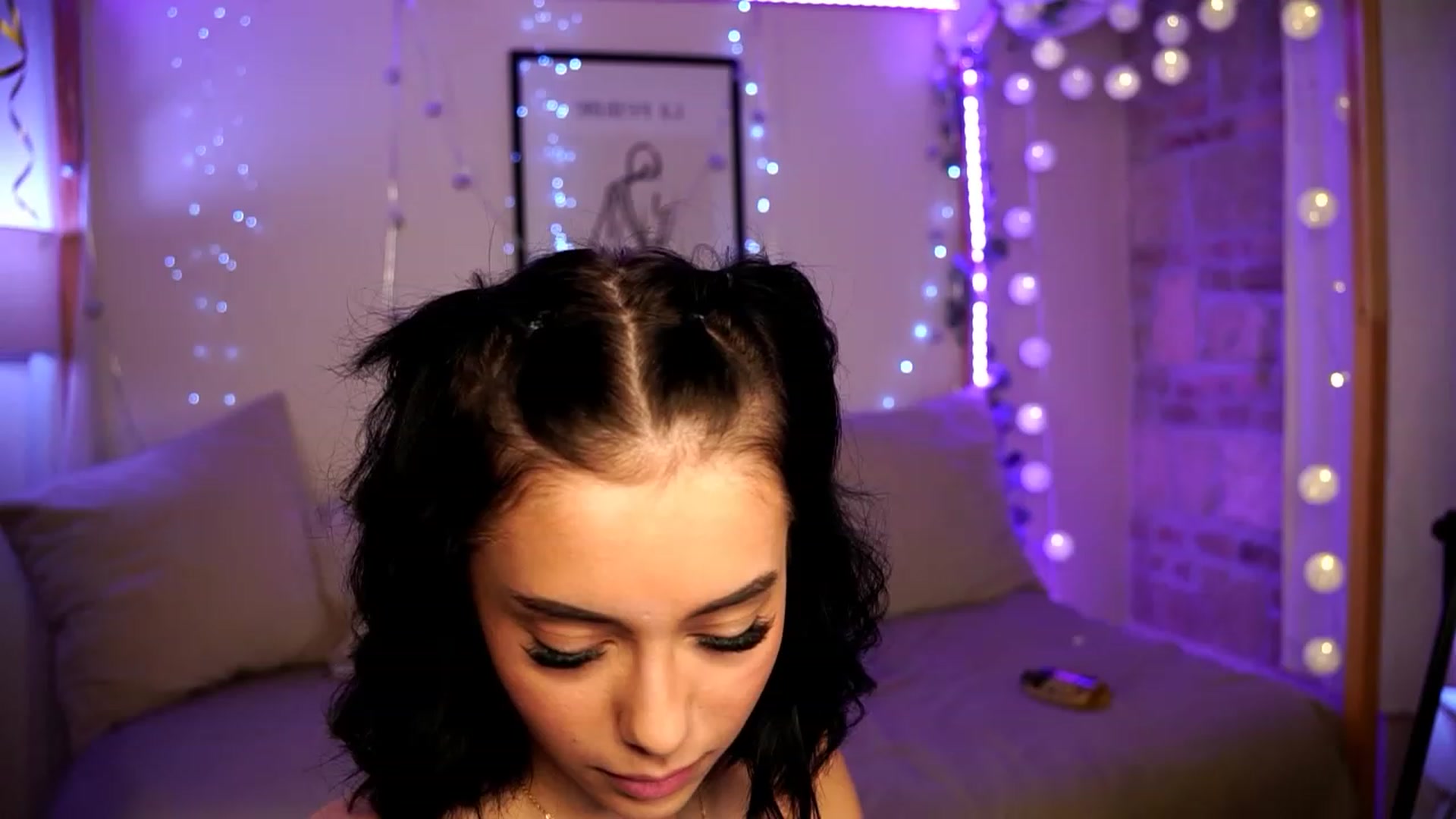 Gallery image thumbnail from Naomii18's myfreecams stream on, 12/29/2023, 15:43 image 14 of 20
