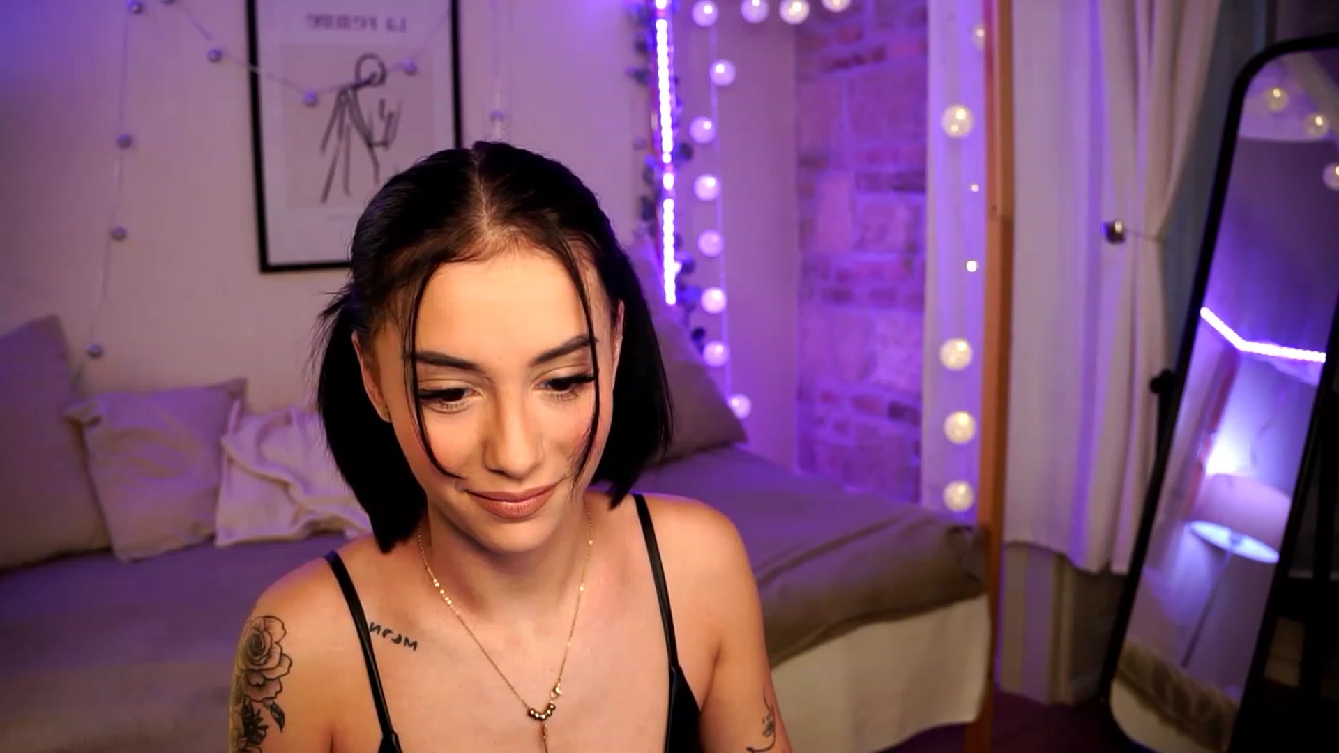 Gallery image thumbnail from Naomii18's myfreecams stream on, 01/02/2024, 15:01 image 4 of 20