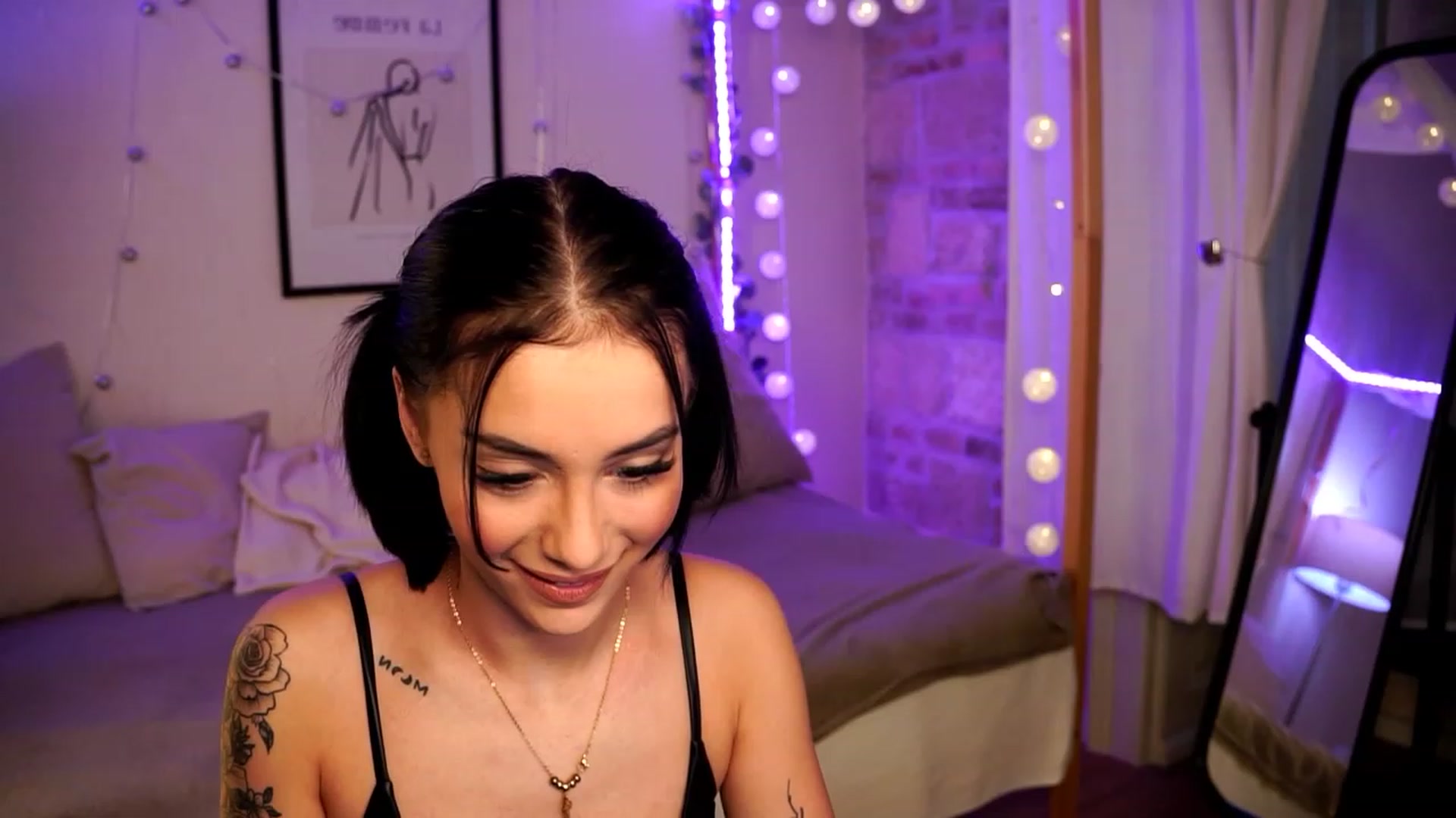 Gallery image thumbnail from Naomii18's myfreecams stream on, 01/02/2024, 15:01 image 1 of 20