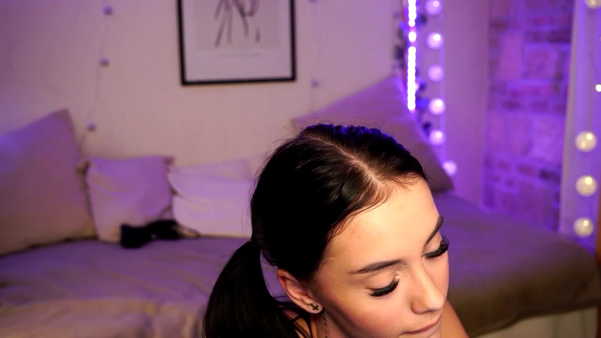 Gallery image thumbnail from Naomii18's myfreecams stream on, 01/02/2024, 20:14 image 15 of 20