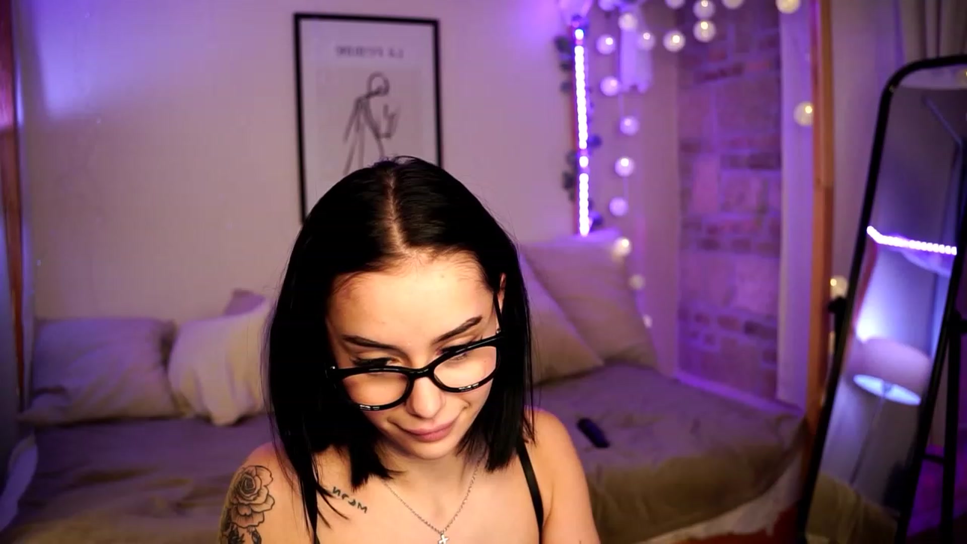 Gallery image thumbnail from Naomii18's myfreecams stream on, 01/23/2024, 23:46 image 1 of 20