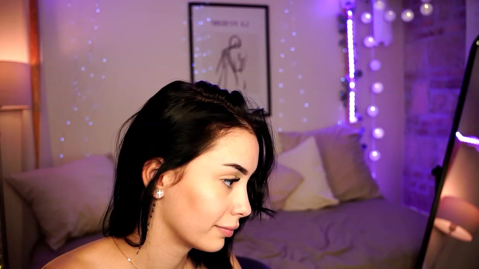 Gallery image thumbnail from Naomii18's myfreecams stream on, 01/31/2024, 16:40 image 16 of 20