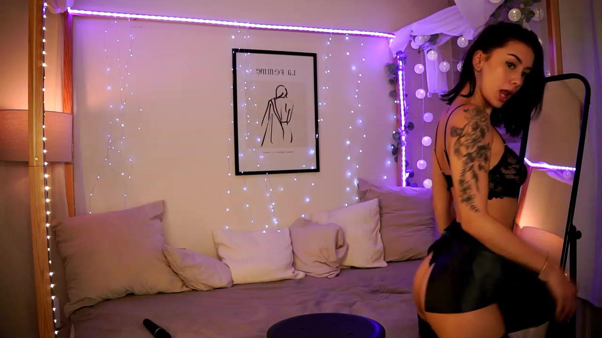 Gallery image thumbnail from Naomii18's myfreecams stream on, 02/06/2024, 16:58 image 2 of 20