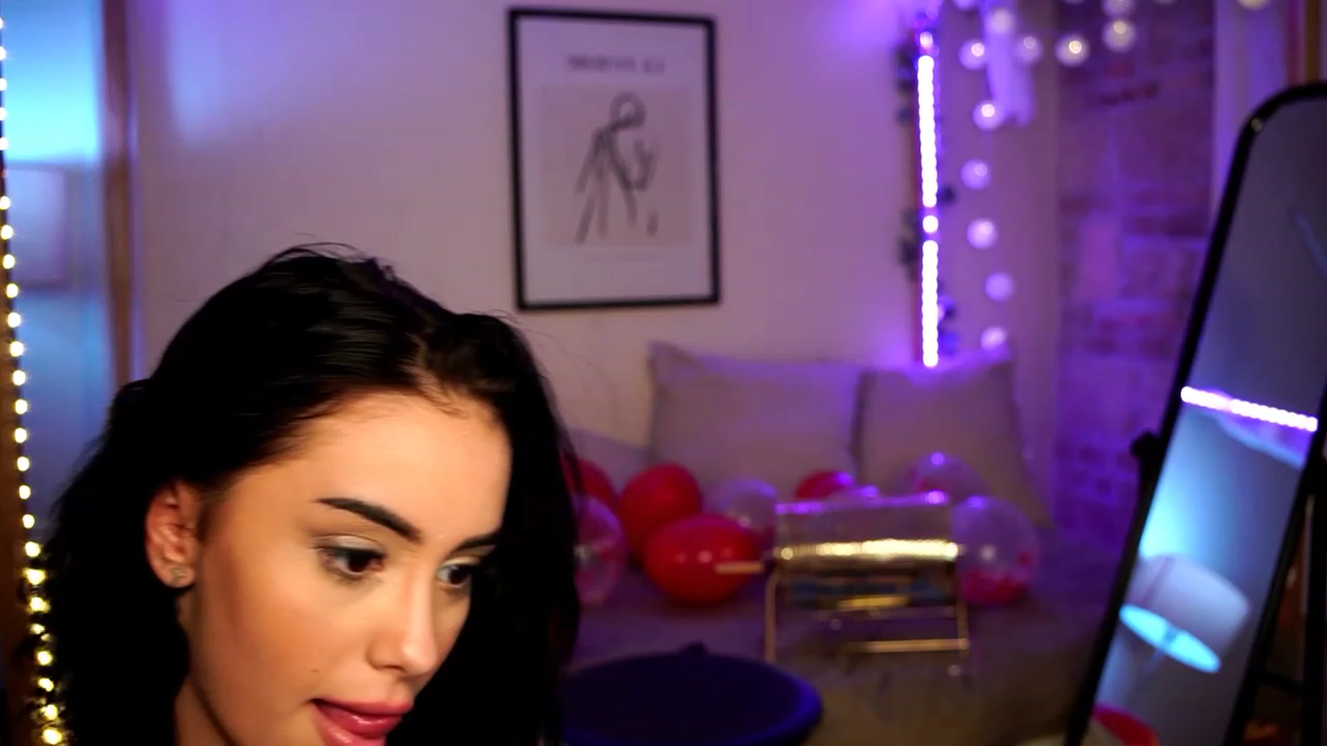 Gallery image thumbnail from Naomii18's myfreecams stream on, 02/14/2024, 19:02 image 19 of 20