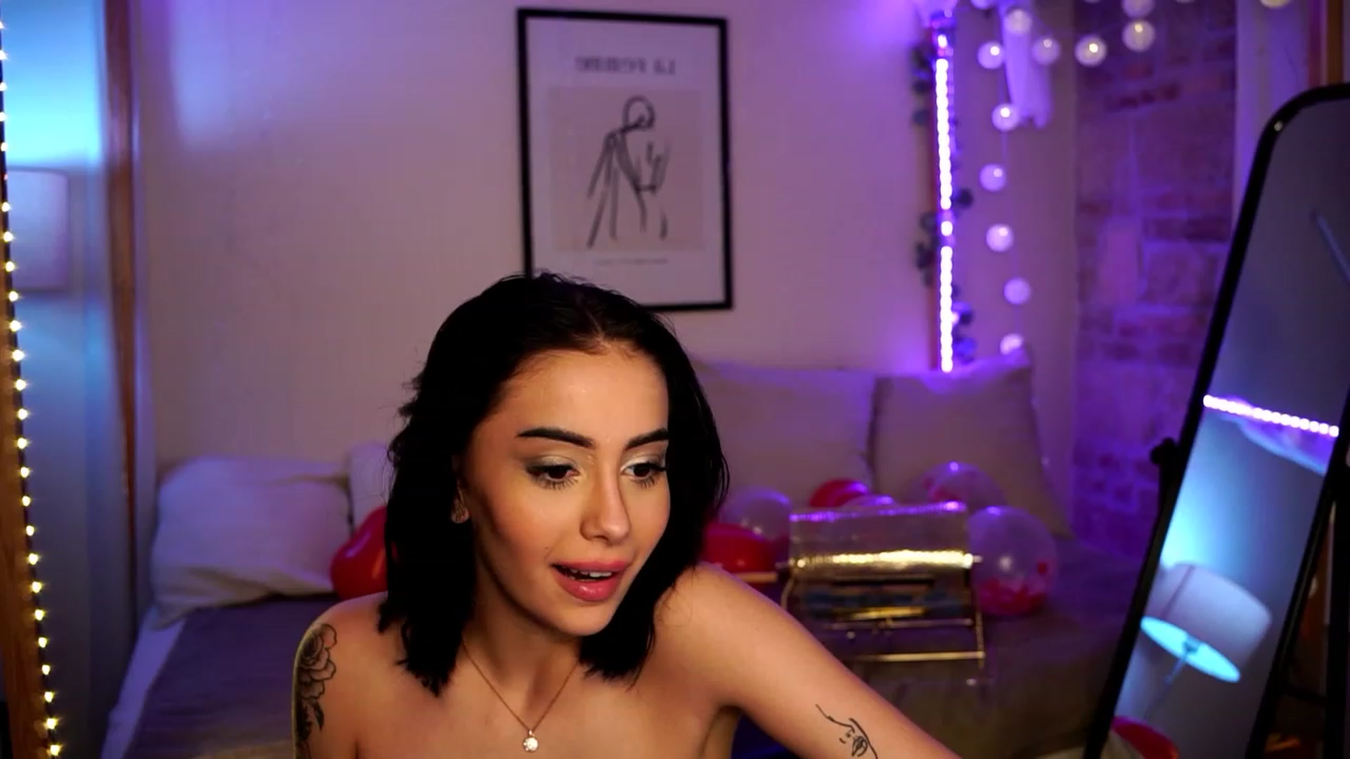Gallery image thumbnail from Naomii18's myfreecams stream on, 02/14/2024, 19:02 image 18 of 20