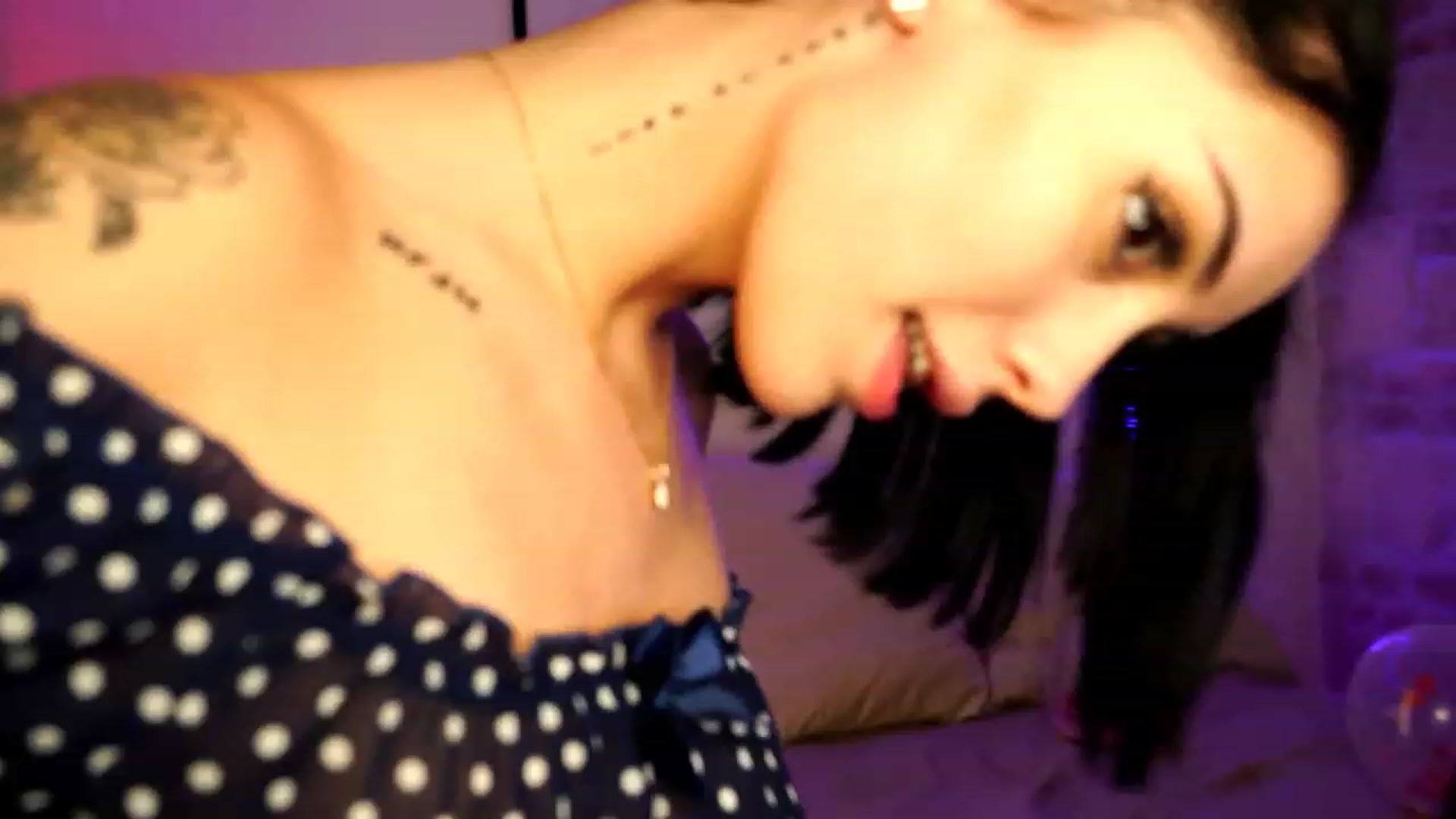 Gallery image thumbnail from Naomii18's myfreecams stream on, 02/17/2024, 16:47 image 1 of 20