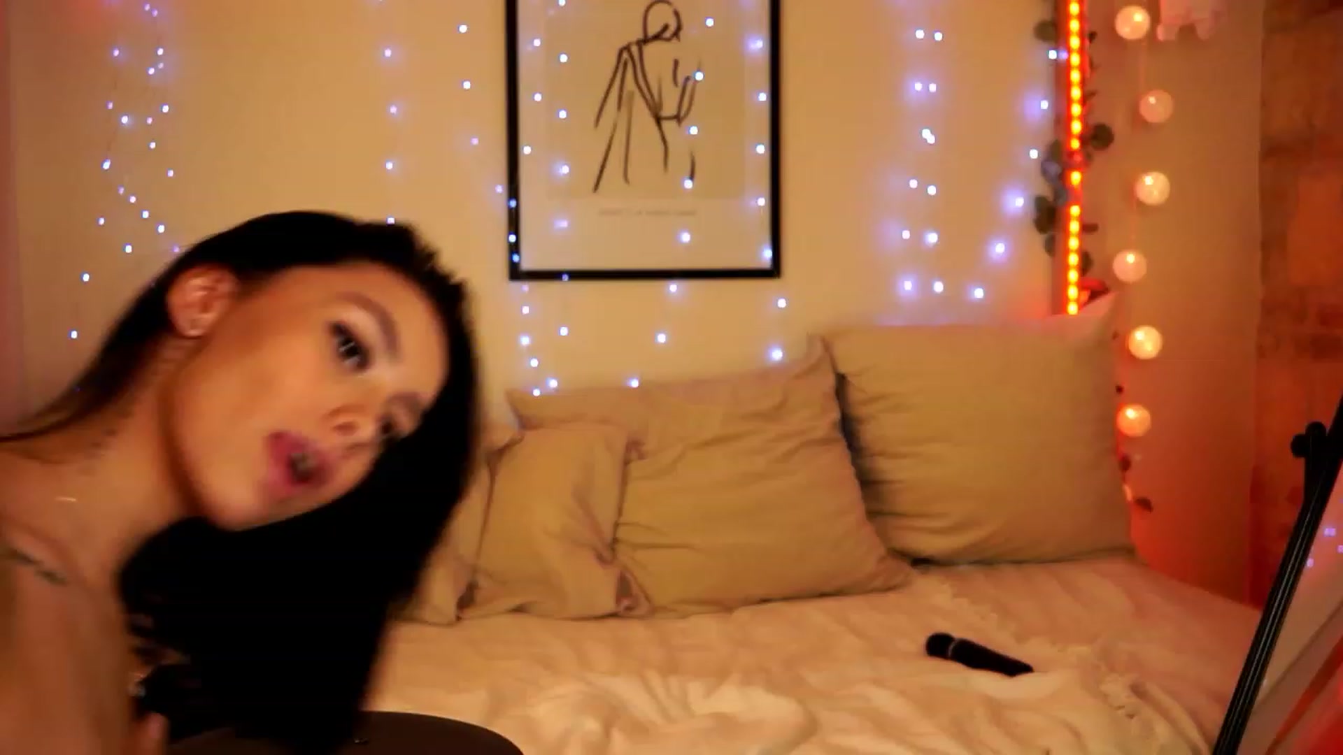 Gallery image thumbnail from Naomii18's myfreecams stream on, 03/01/2024, 14:58 image 3 of 20