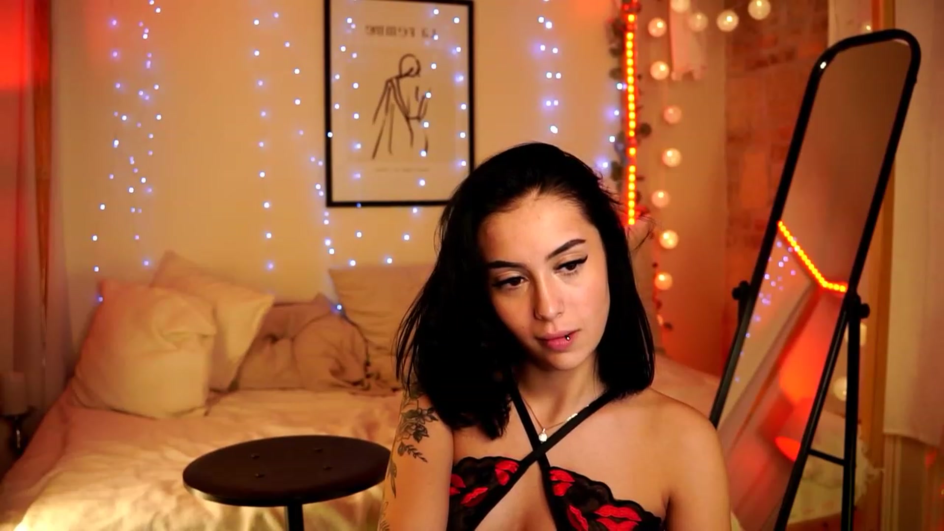 Gallery image thumbnail from Naomii18's myfreecams stream on, 03/01/2024, 20:53 image 19 of 20