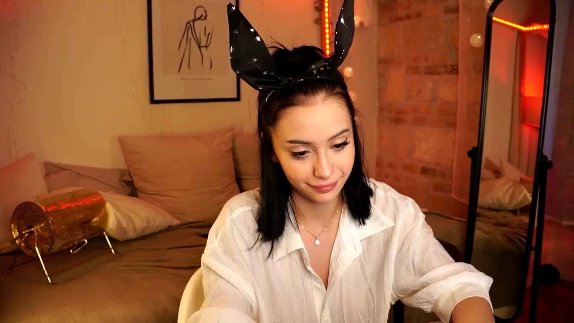 Gallery image thumbnail from Naomii18's myfreecams stream on, 03/31/2024, 16:58 image 20 of 20