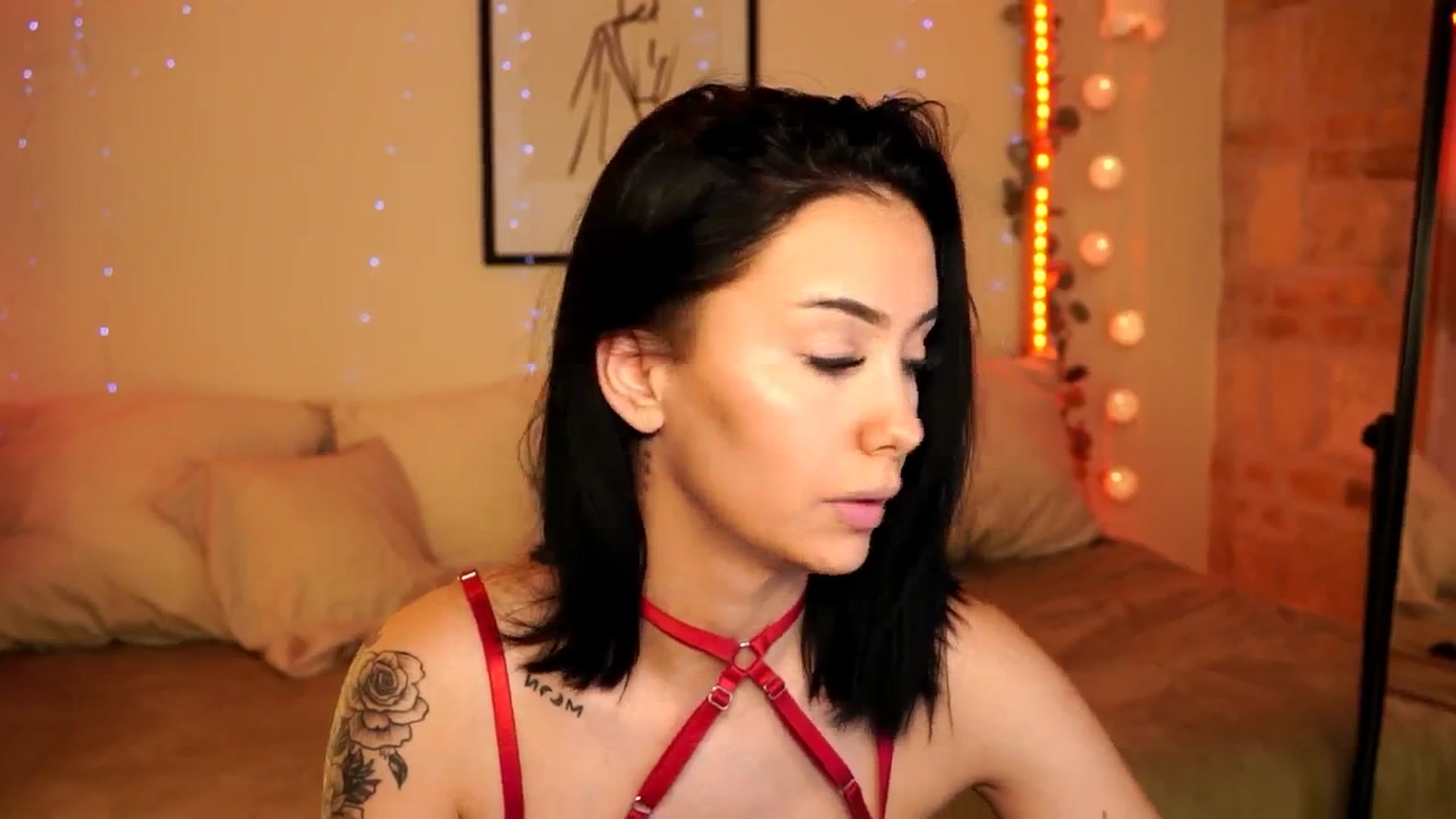 Gallery image thumbnail from Naomii18's myfreecams stream on, 04/18/2024, 12:55 image 15 of 20