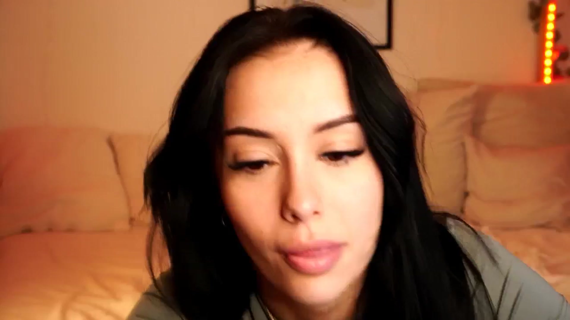 Gallery image thumbnail from Naomii18's myfreecams stream on, 05/05/2024, 13:56 image 20 of 20