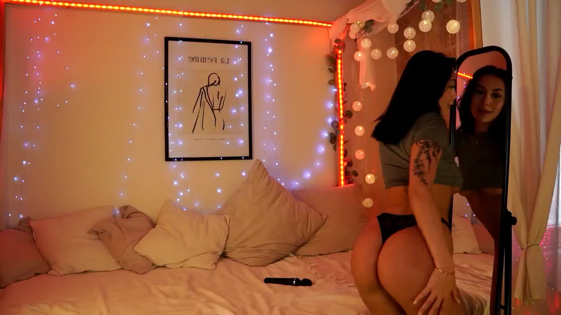Gallery image thumbnail from Naomii18's myfreecams stream on, 05/13/2024, 14:13 image 3 of 20