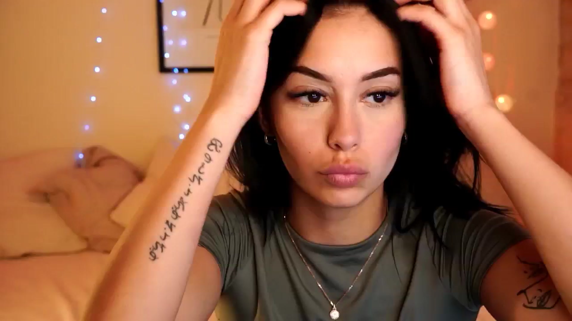Gallery image thumbnail from Naomii18's myfreecams stream on, 05/13/2024, 14:13 image 15 of 20