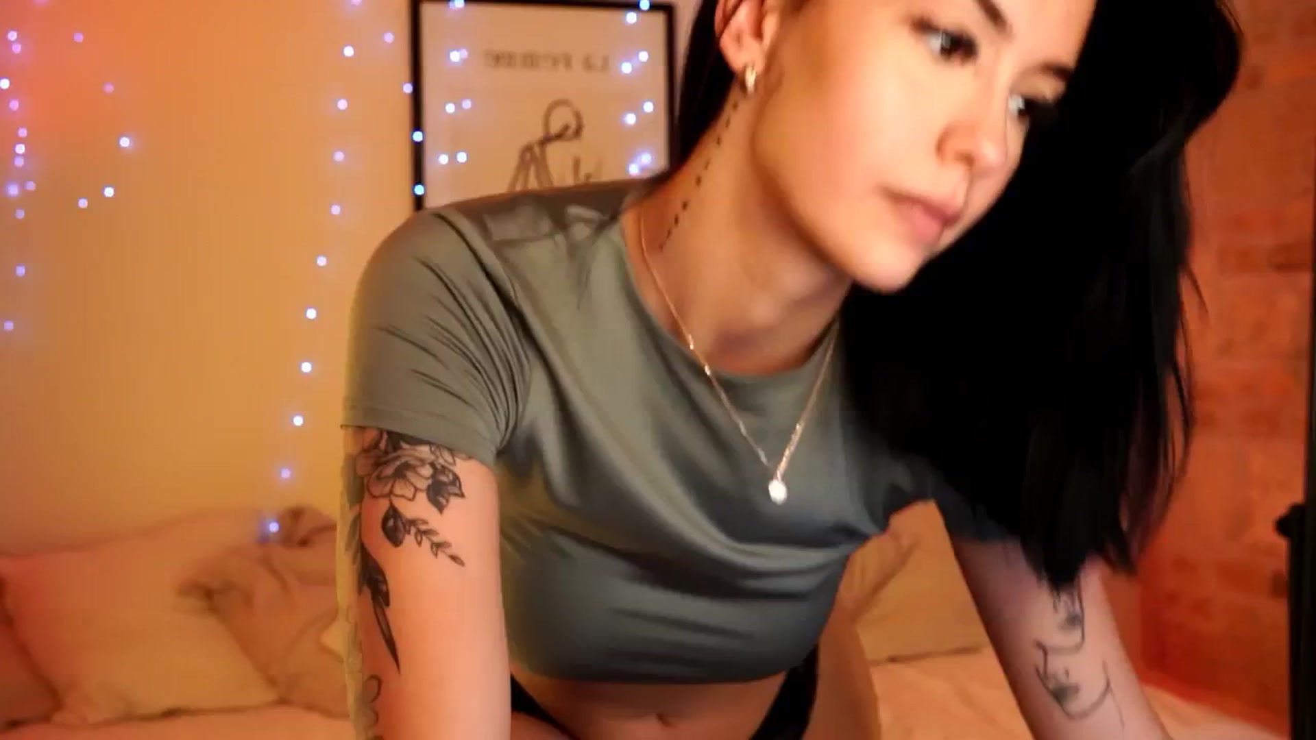 Gallery image thumbnail from Naomii18's myfreecams stream on, 05/13/2024, 14:13 image 7 of 20