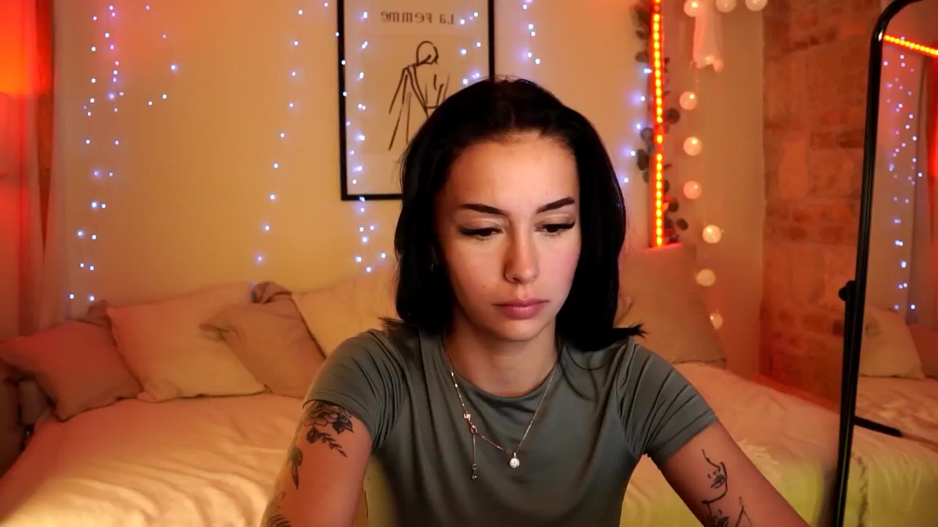 Gallery image thumbnail from Naomii18's myfreecams stream on, 05/13/2024, 15:53 image 10 of 20