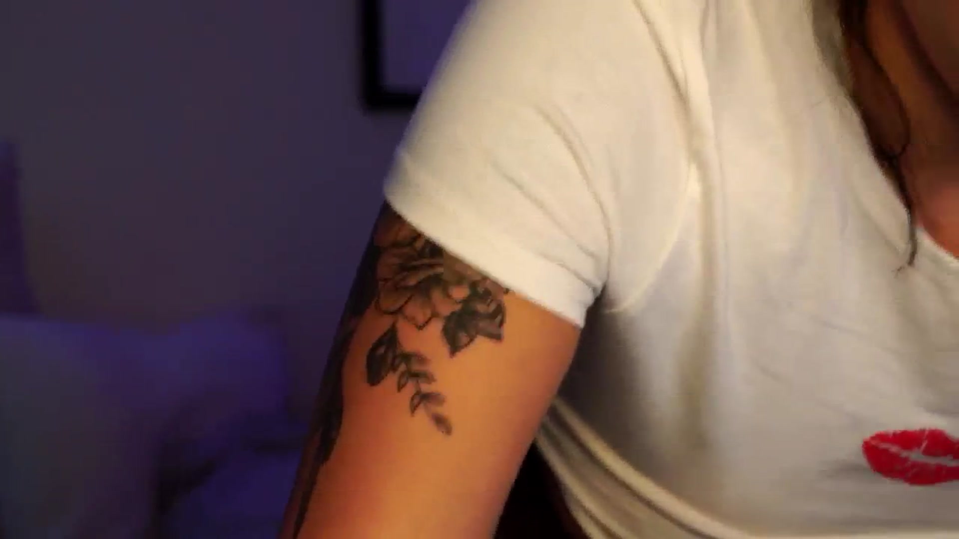 Gallery image thumbnail from Naomii18's myfreecams stream on, 06/05/2024, 16:09 image 19 of 20