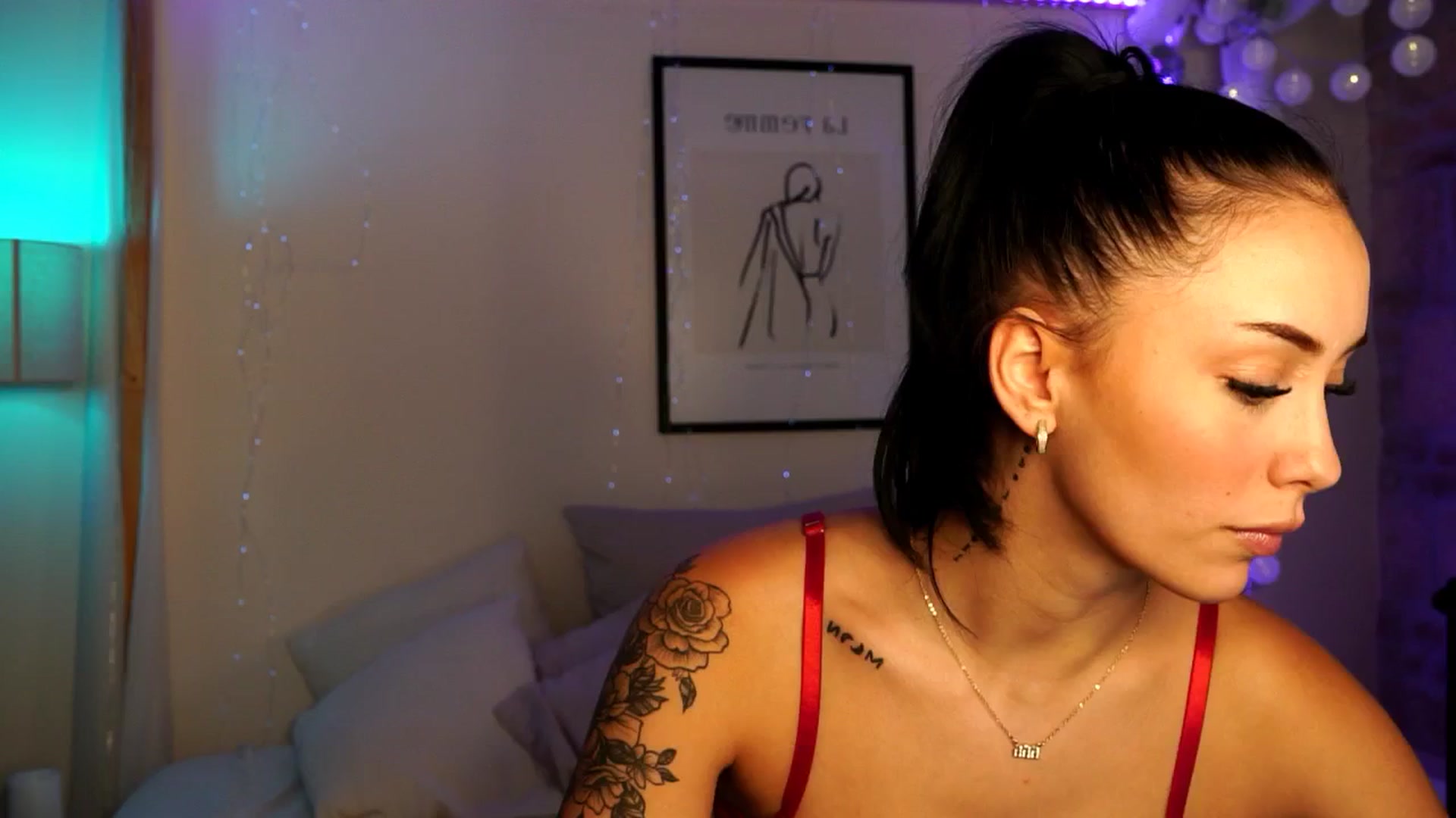 Gallery image thumbnail from Naomii18's myfreecams stream on, 06/09/2024, 15:44 image 17 of 20