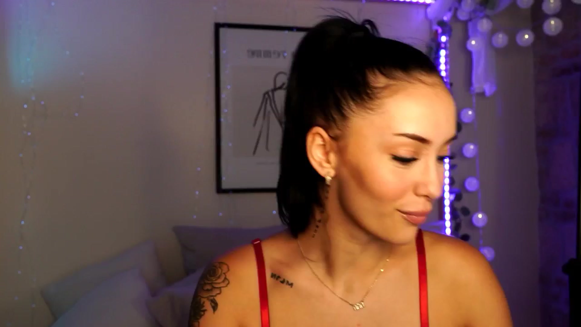 Gallery image thumbnail from Naomii18's myfreecams stream on, 06/09/2024, 15:44 image 12 of 20