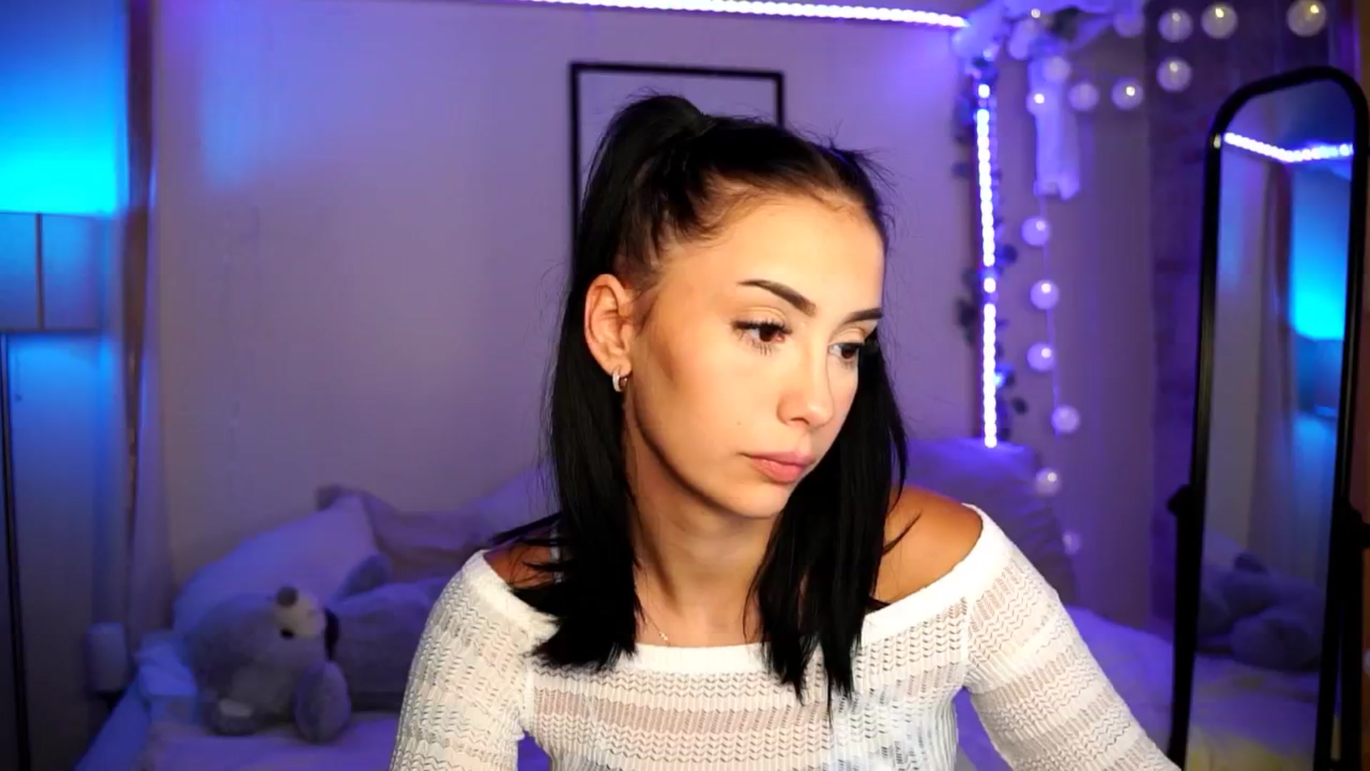 Gallery image thumbnail from Naomii18's myfreecams stream on, 06/16/2024, 16:14 image 20 of 20