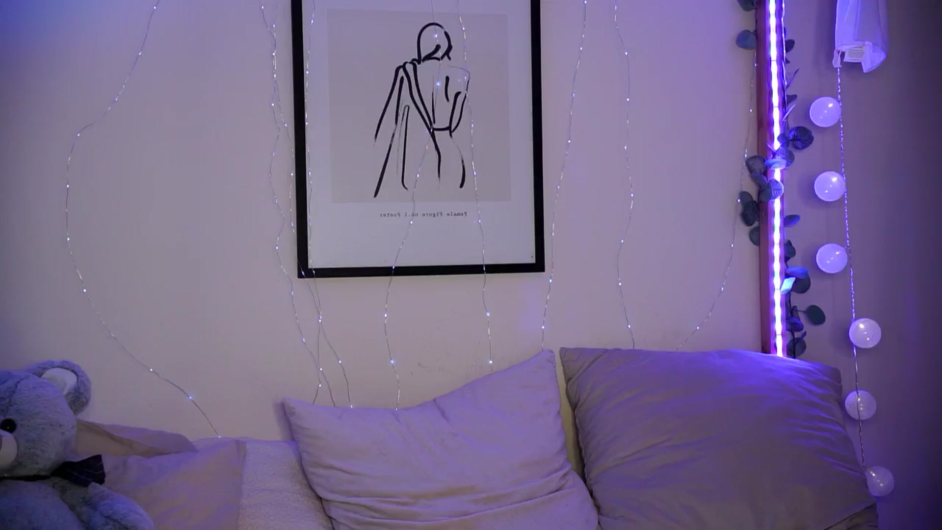 Gallery image thumbnail from Naomii18's myfreecams stream on, 06/17/2024, 18:02 image 5 of 20
