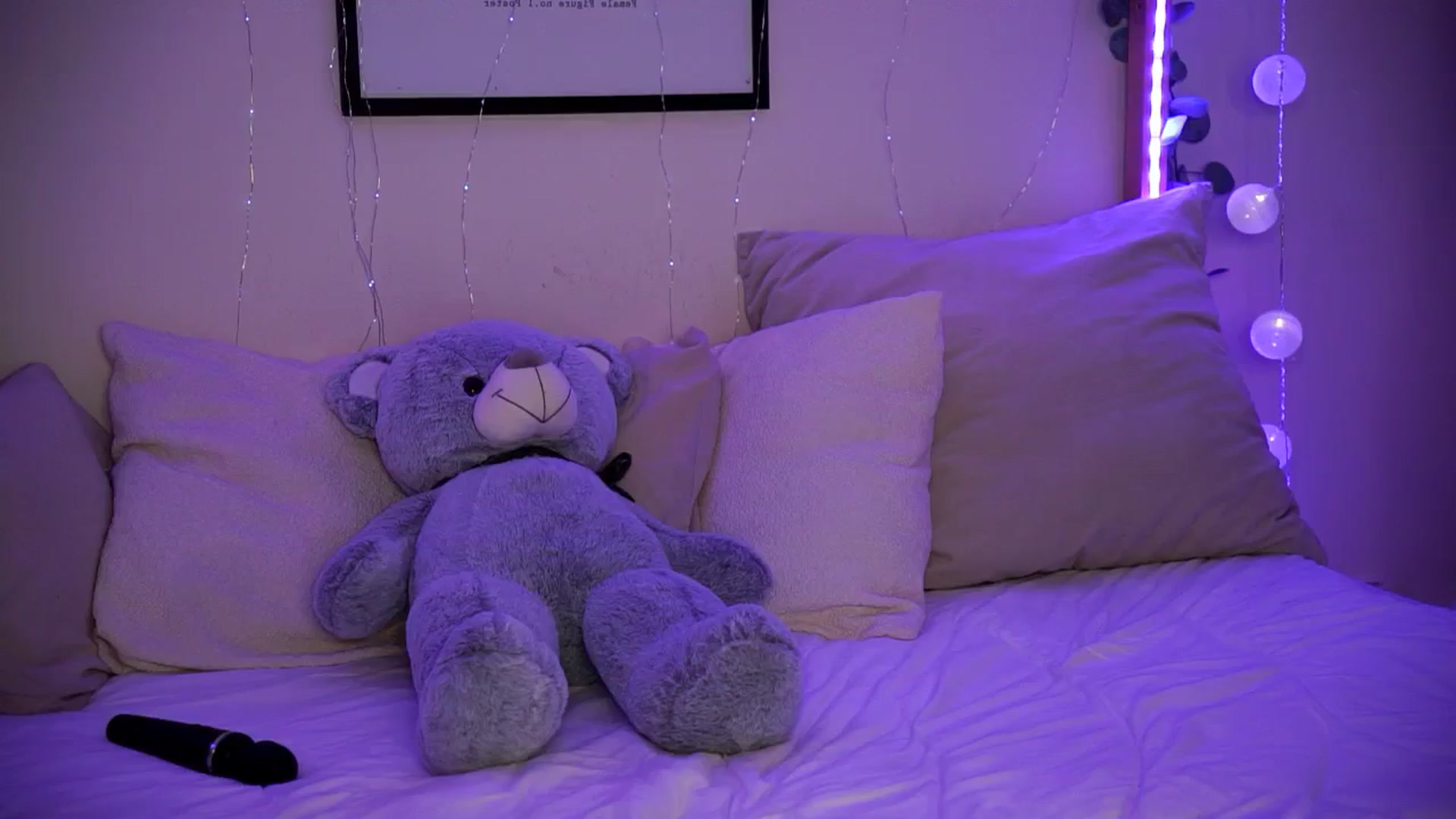 Gallery image thumbnail from Naomii18's myfreecams stream on, 06/23/2024, 18:44 image 20 of 20