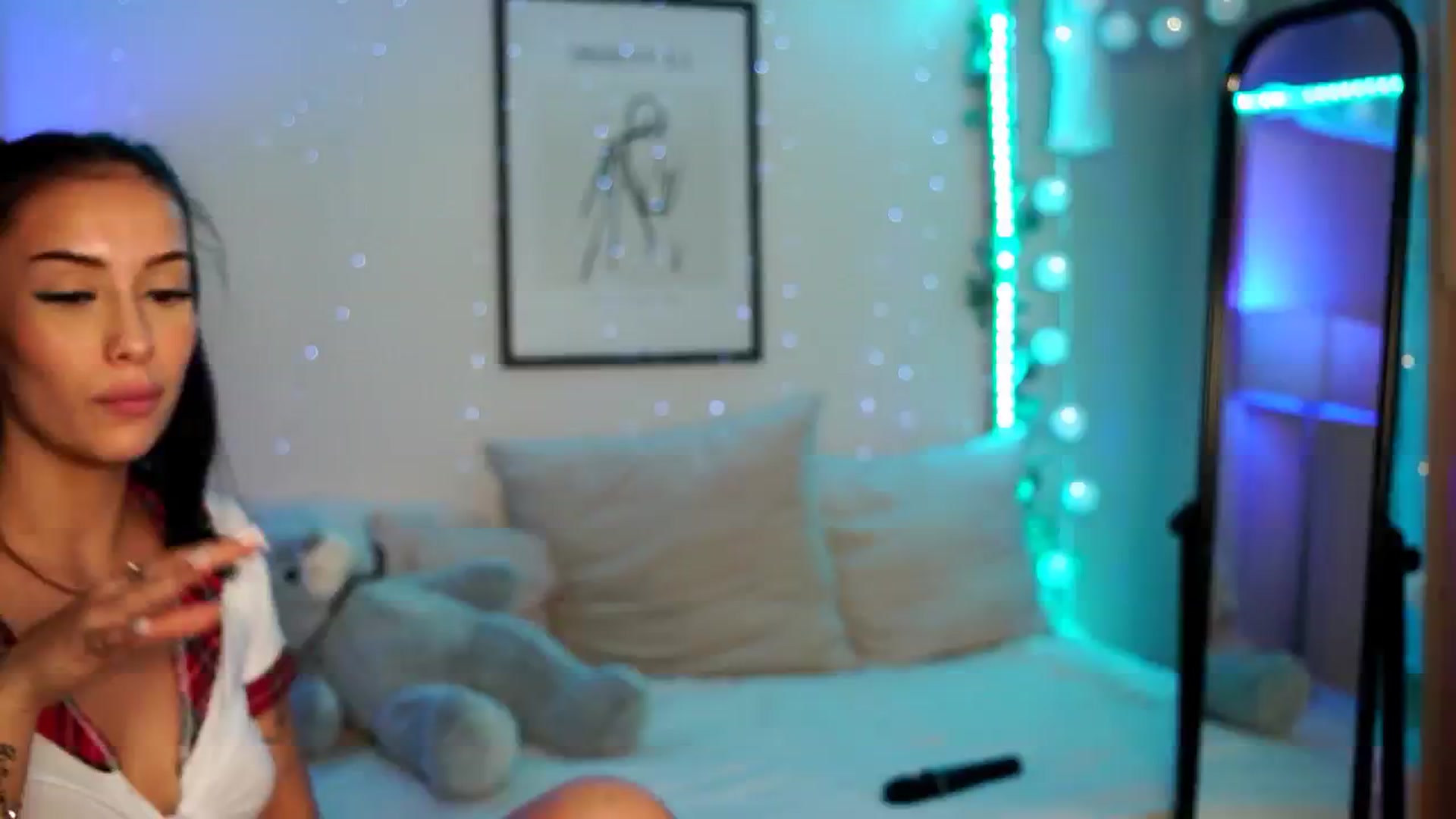 Gallery image thumbnail from Naomii18's myfreecams stream on, 06/29/2024, 17:16 image 20 of 20