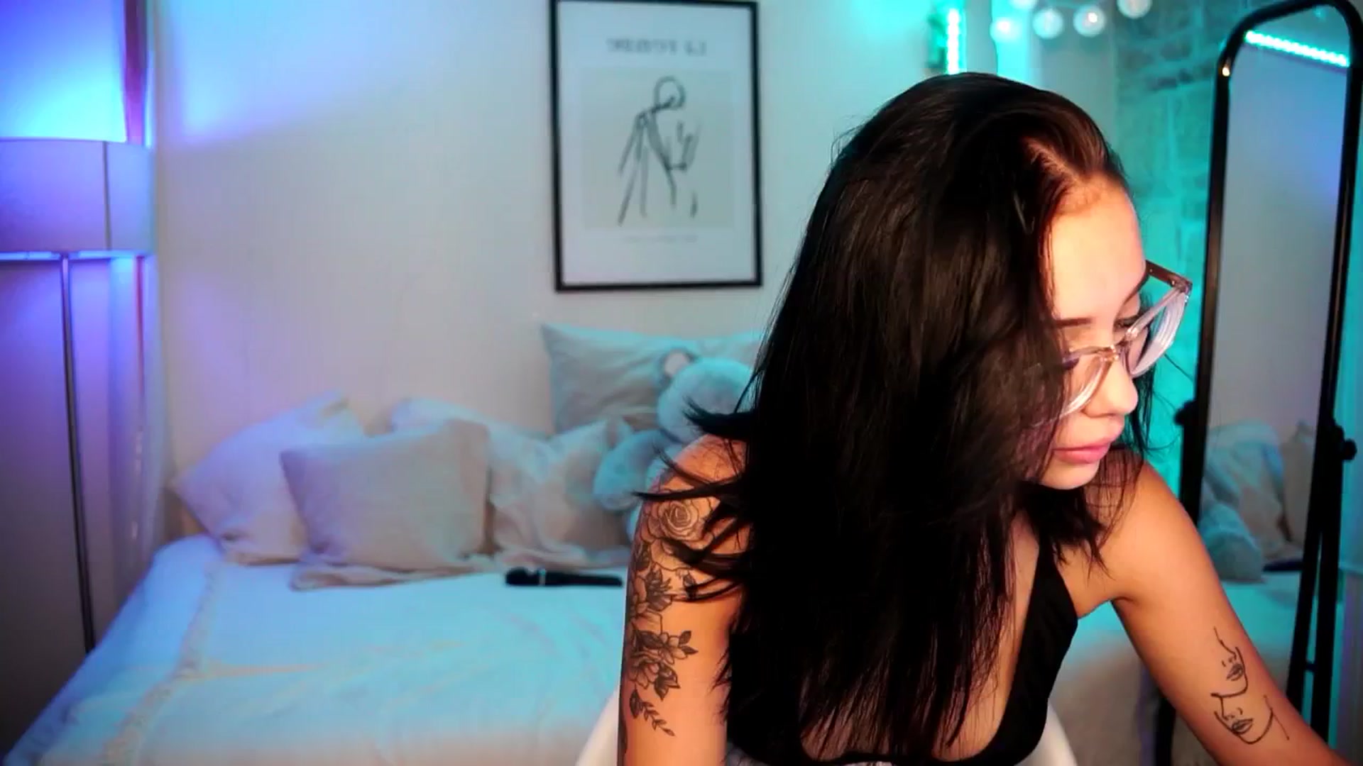 Gallery image thumbnail from Naomii18's myfreecams stream on, 06/30/2024, 13:28 image 6 of 20
