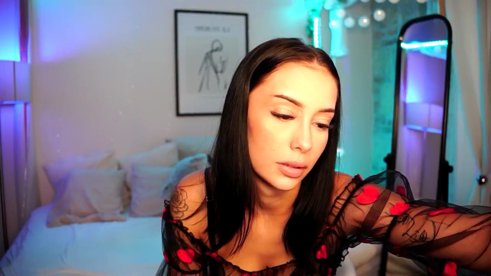 Gallery image thumbnail from Naomii18's myfreecams stream on, 07/01/2024, 15:46 image 16 of 20
