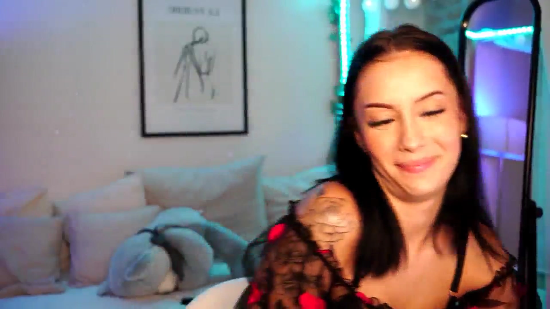 Gallery image thumbnail from Naomii18's myfreecams stream on, 07/01/2024, 16:18 image 20 of 20