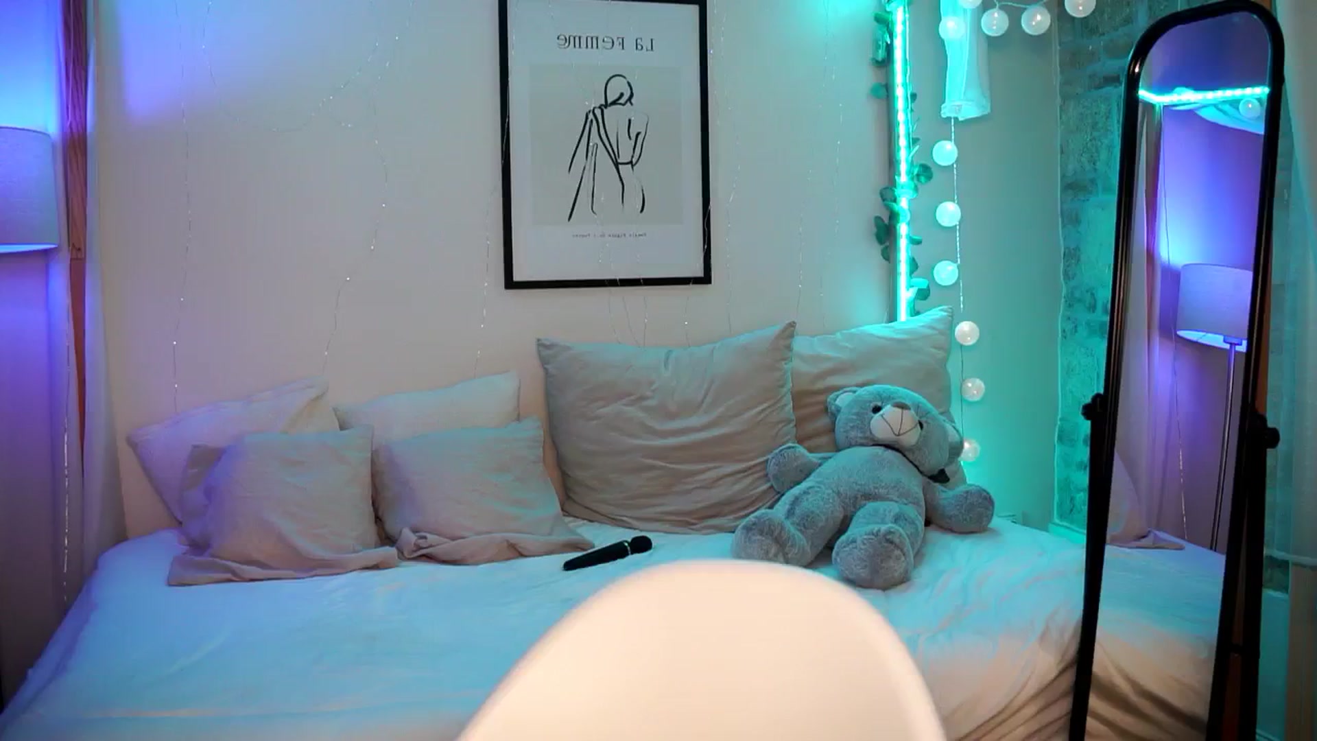 Gallery image thumbnail from Naomii18's myfreecams stream on, 07/03/2024, 15:38 image 19 of 20