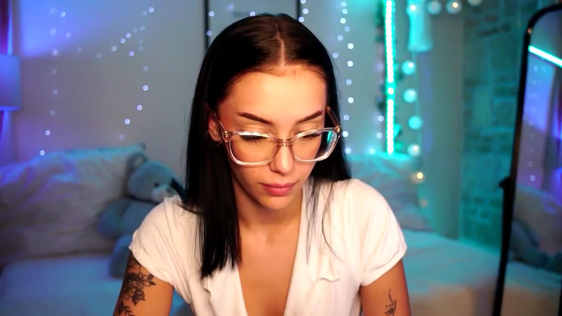 Gallery image thumbnail from Naomii18's myfreecams stream on, 07/06/2024, 14:10 image 18 of 20