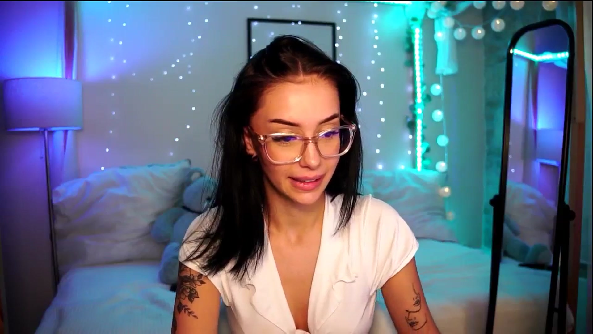 Gallery image thumbnail from Naomii18's myfreecams stream on, 07/06/2024, 15:46 image 13 of 20