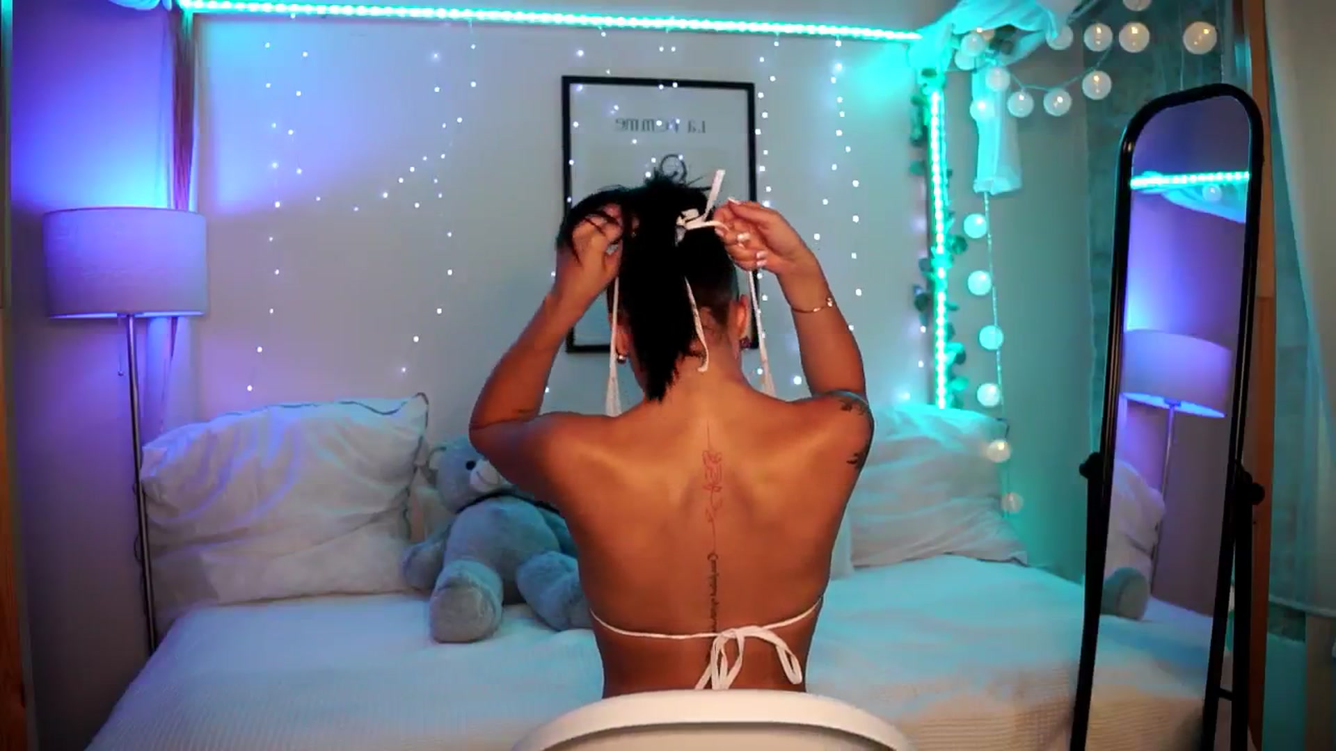 Gallery image thumbnail from Naomii18's myfreecams stream on, 07/08/2024, 16:32 image 6 of 20