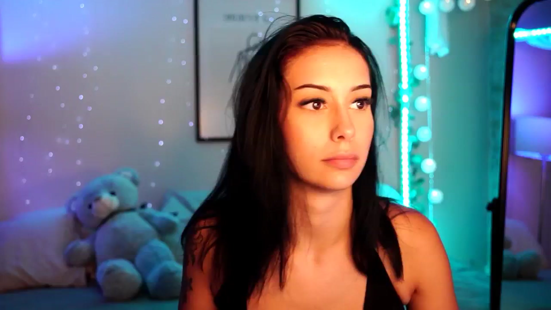 Gallery image thumbnail from Naomii18's myfreecams stream on, 07/13/2024, 19:02 image 2 of 20